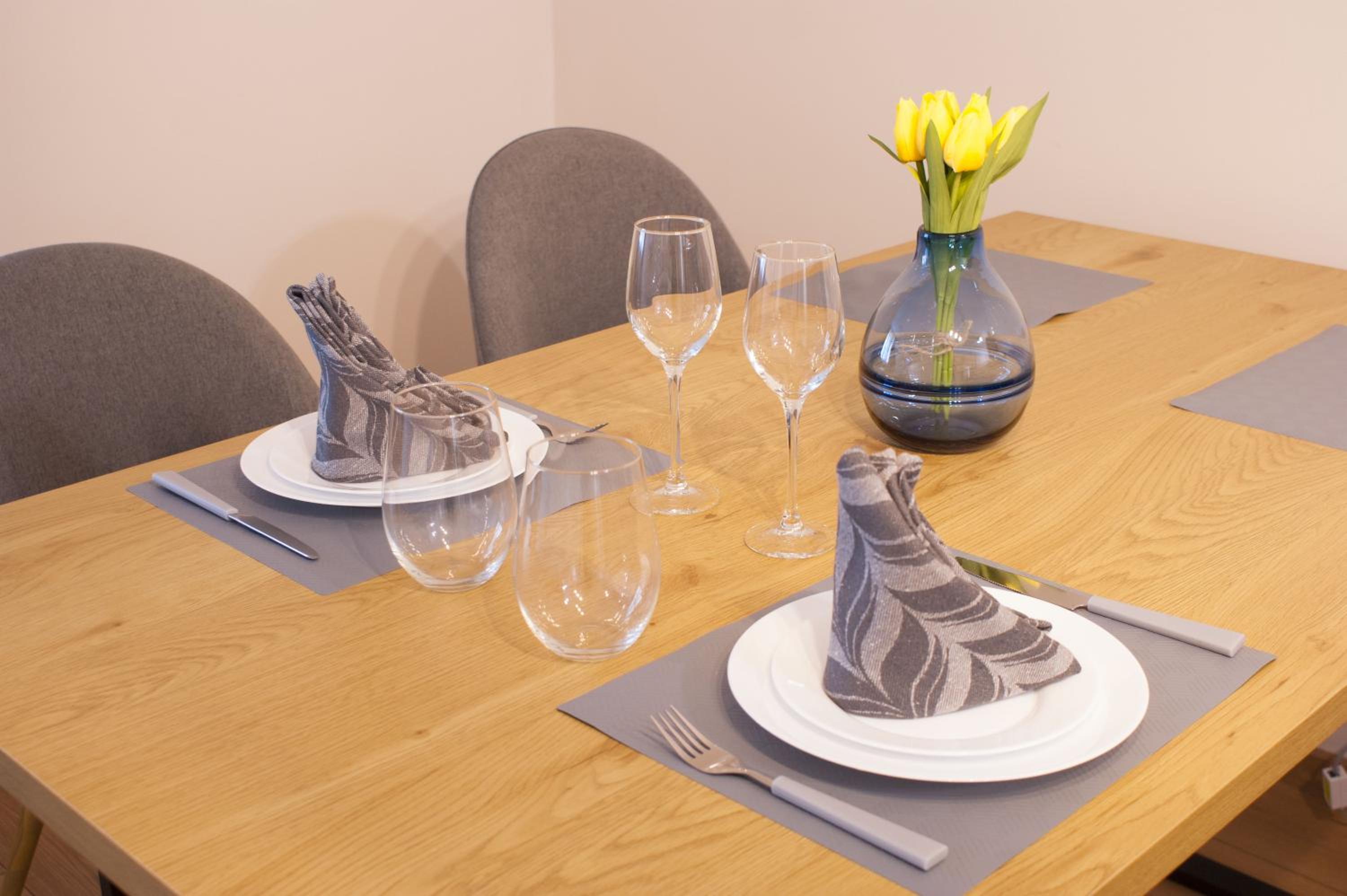Lux 1 Apartment with Free Parking