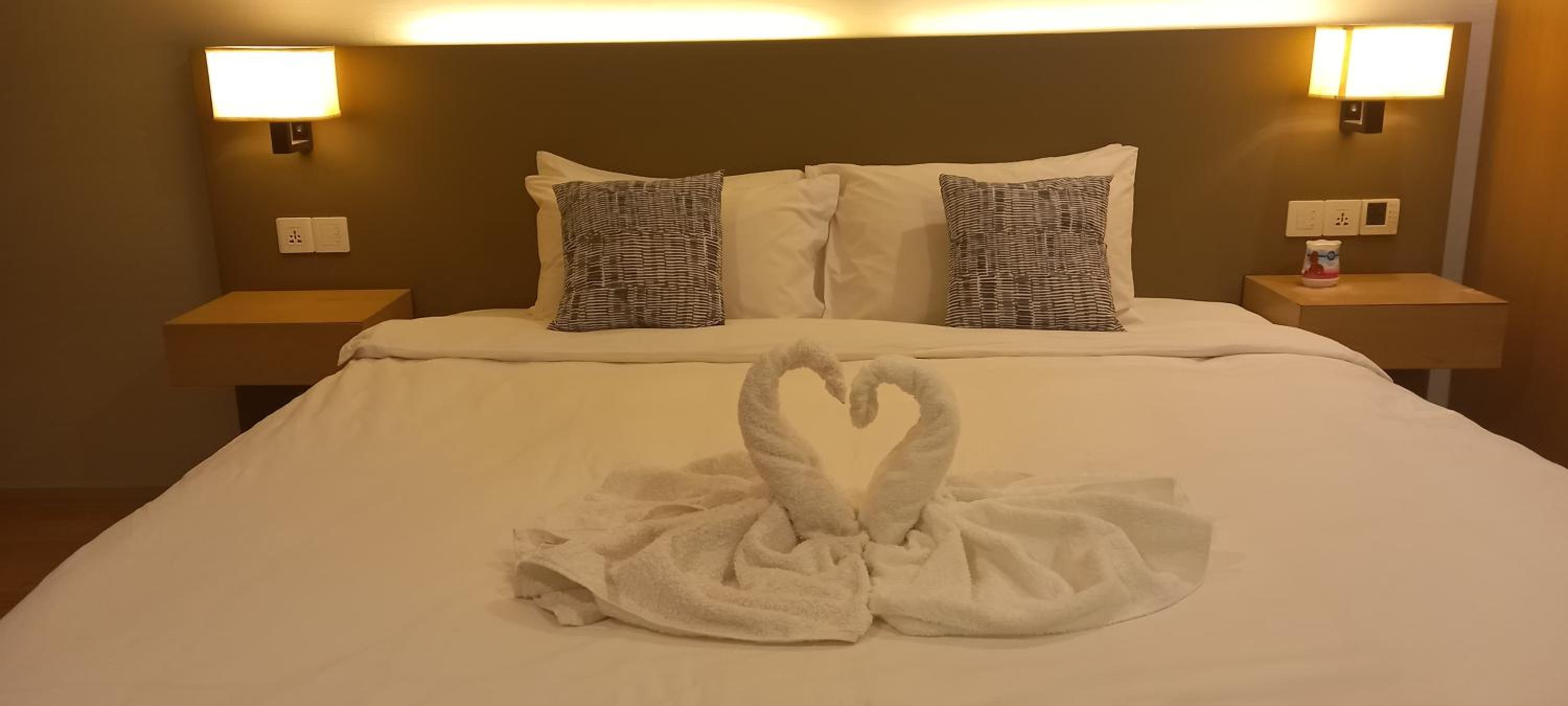 Cozy Apartment with Jacuzzi and Sauna at 188 Suites Klcc