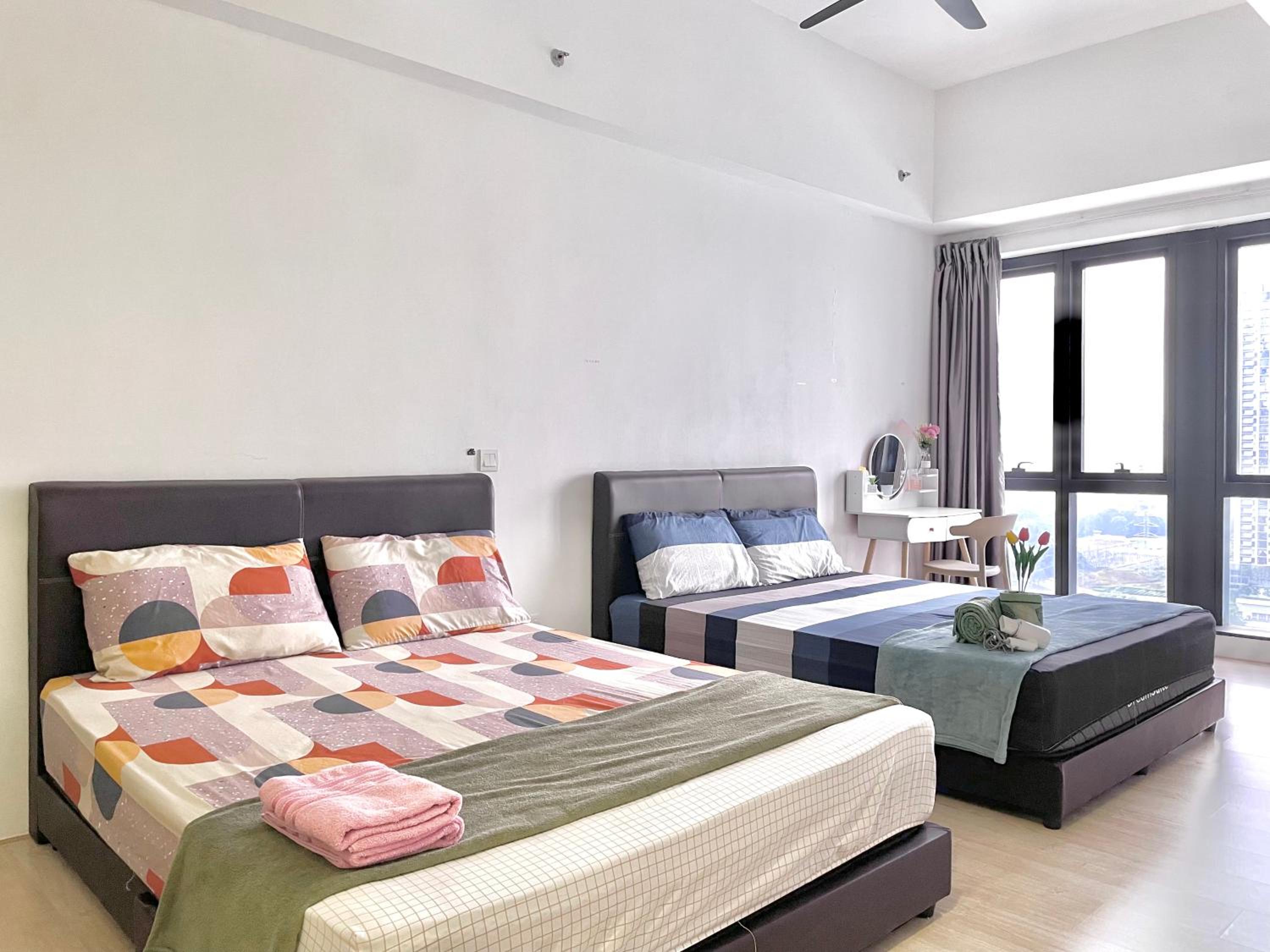 REVO near Pavilion2 Stadium Bukit Jalil 4-5pax