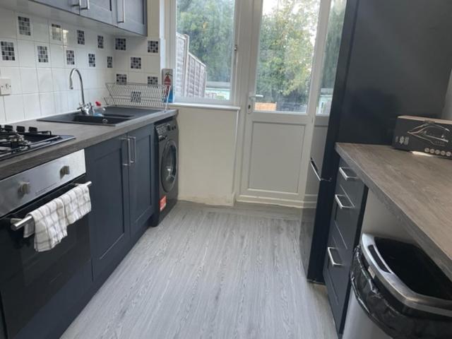 5 Bed 5mins from Wembley Stadium