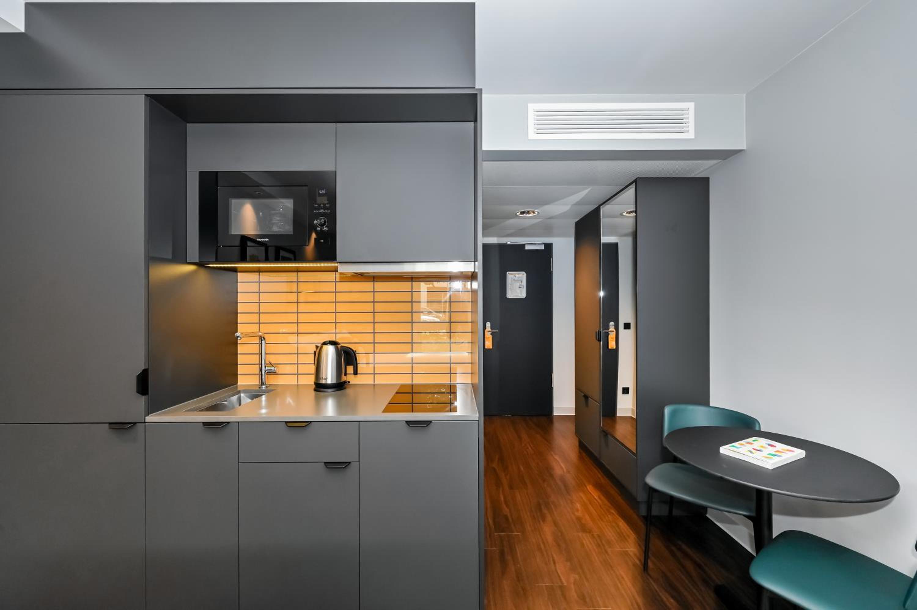 Staycity Aparthotels Heidelberg — photo 63