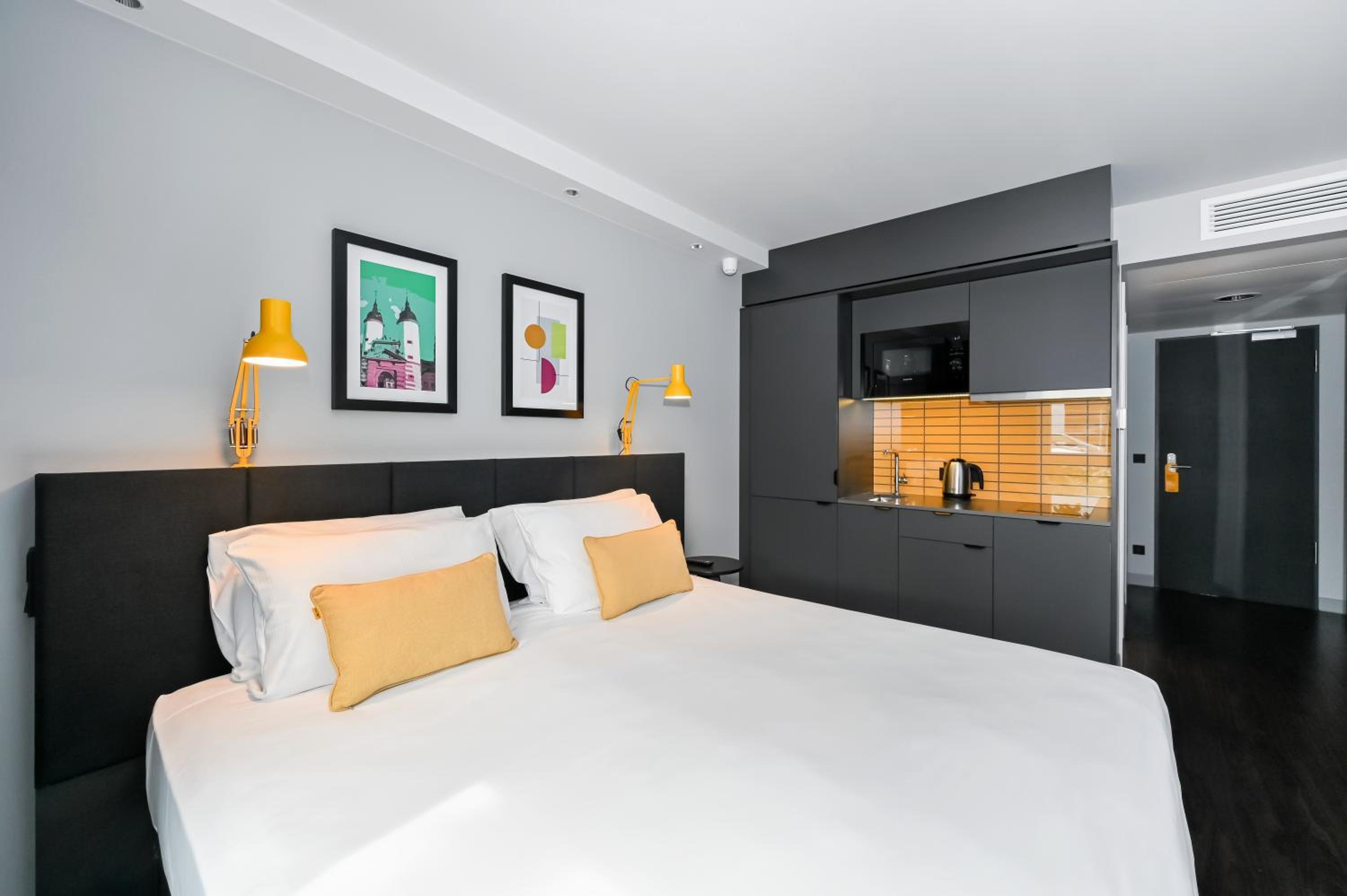 Staycity Aparthotels Heidelberg — photo 29