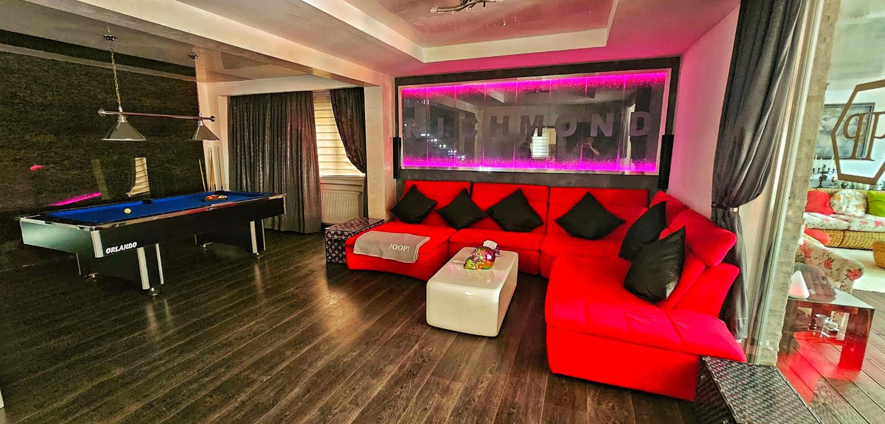 Villa RICH