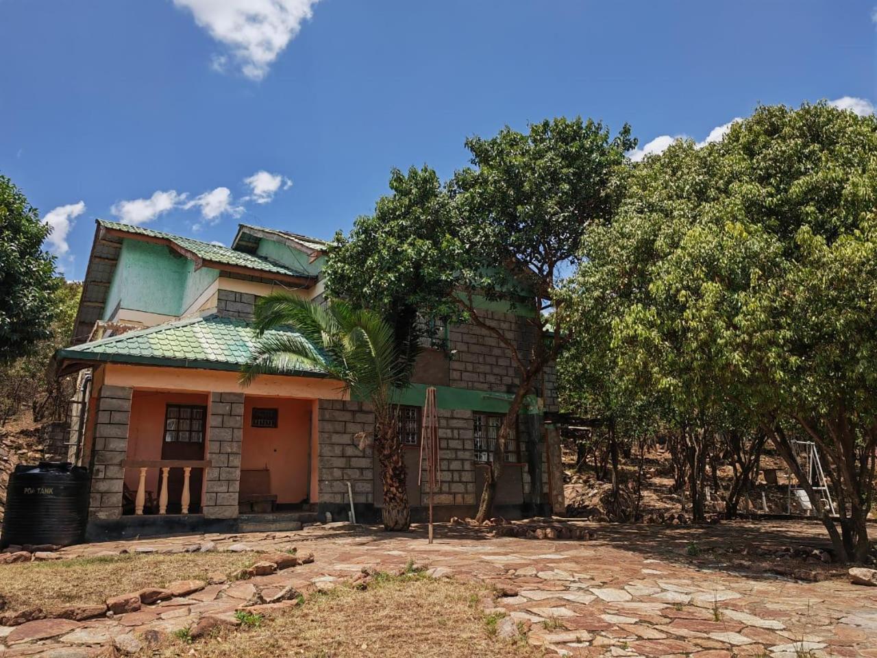 Mara bush house view 3