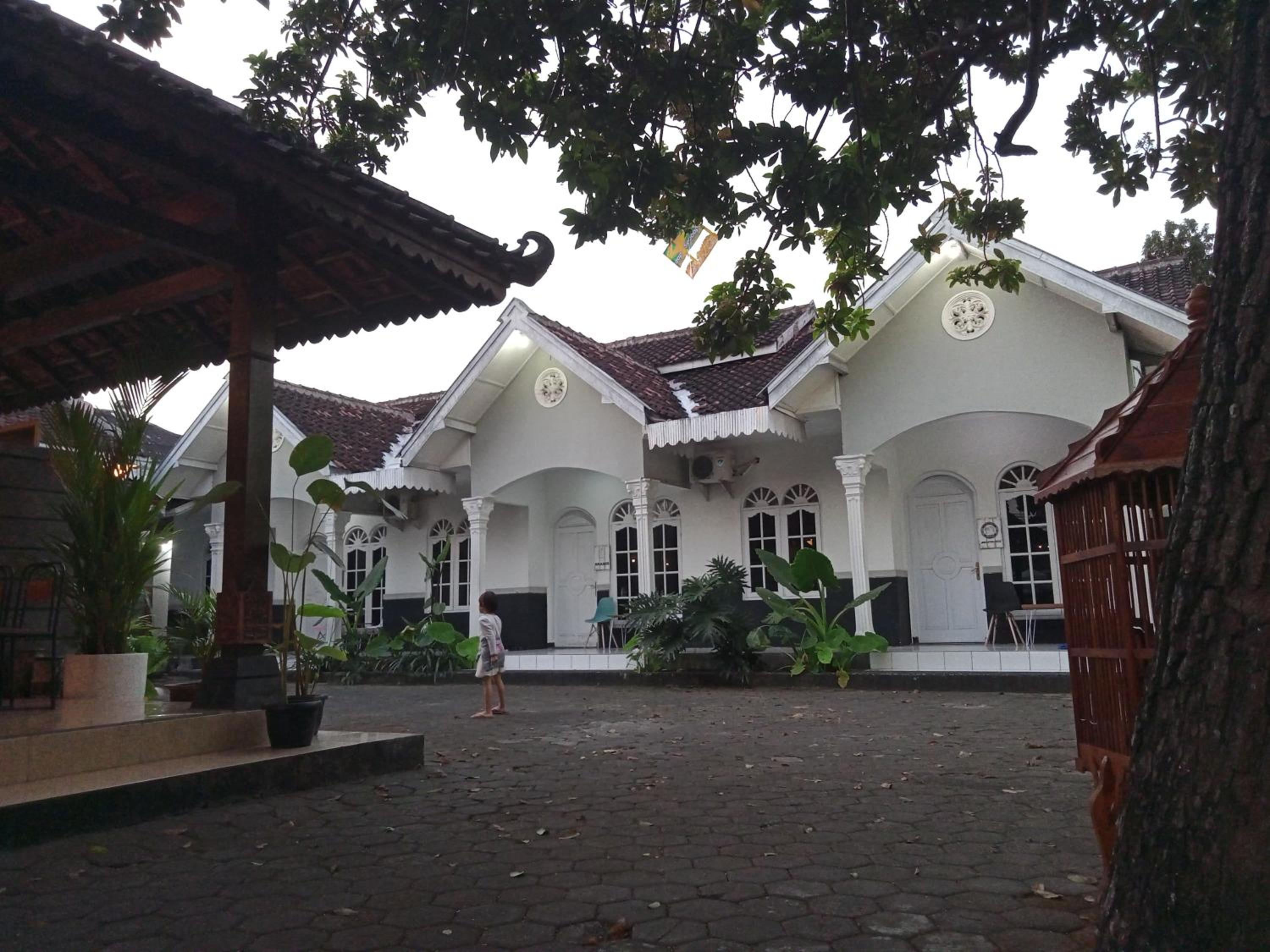 HASTOSTAY @suryodiningratan