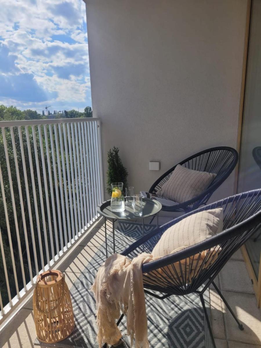 Komfortowy apartament z balkonem i parkingiem view 4