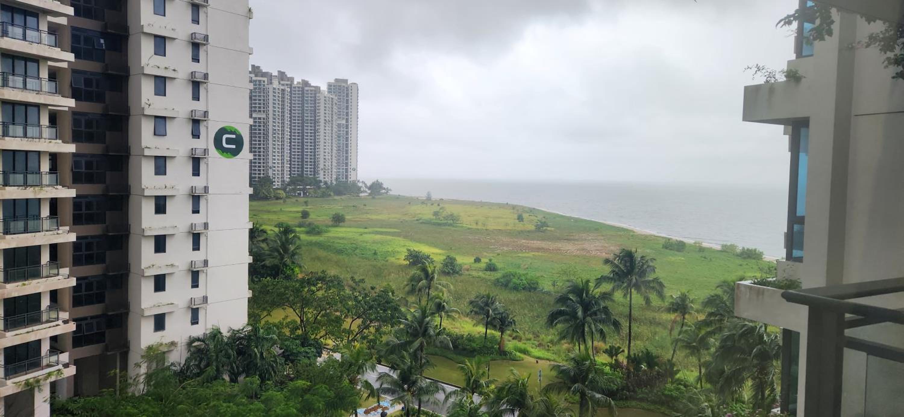 SEAVIEW FULL FURNISHED # FORESTCITY # Free WiFi photo 2