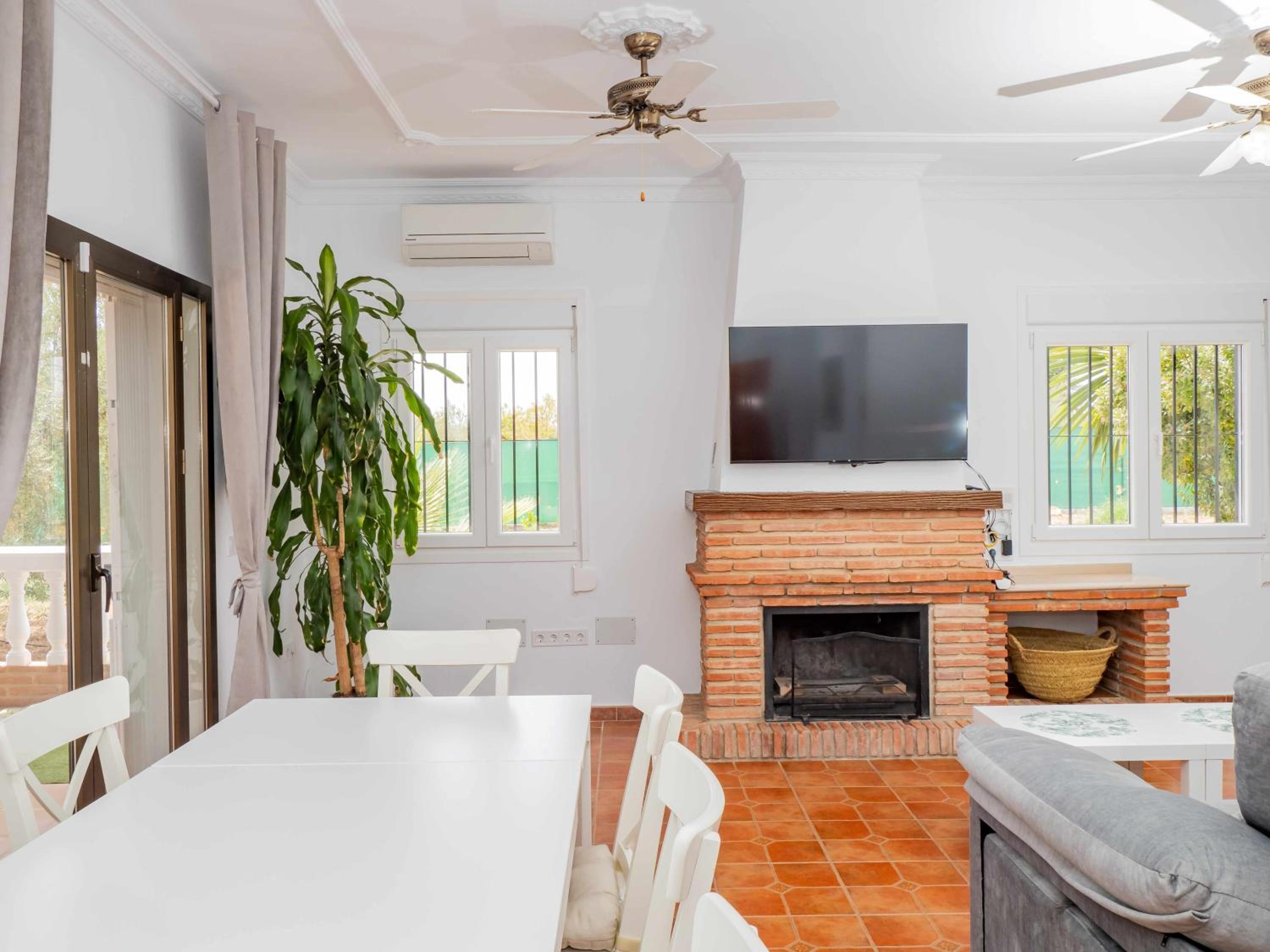 Villa Blanca Málaga - Private Villa - Heated Pool