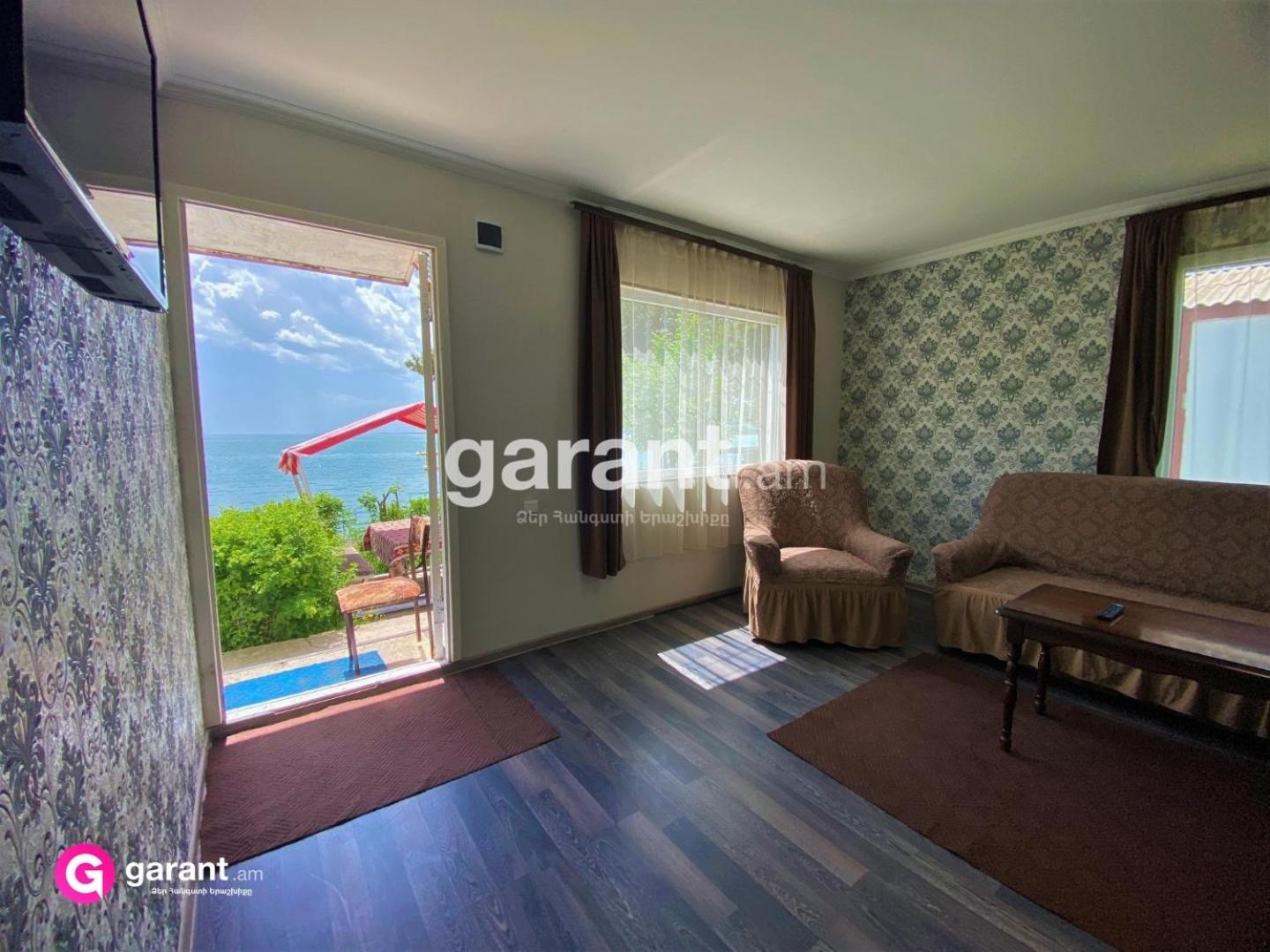 Nirvana Lake View 2