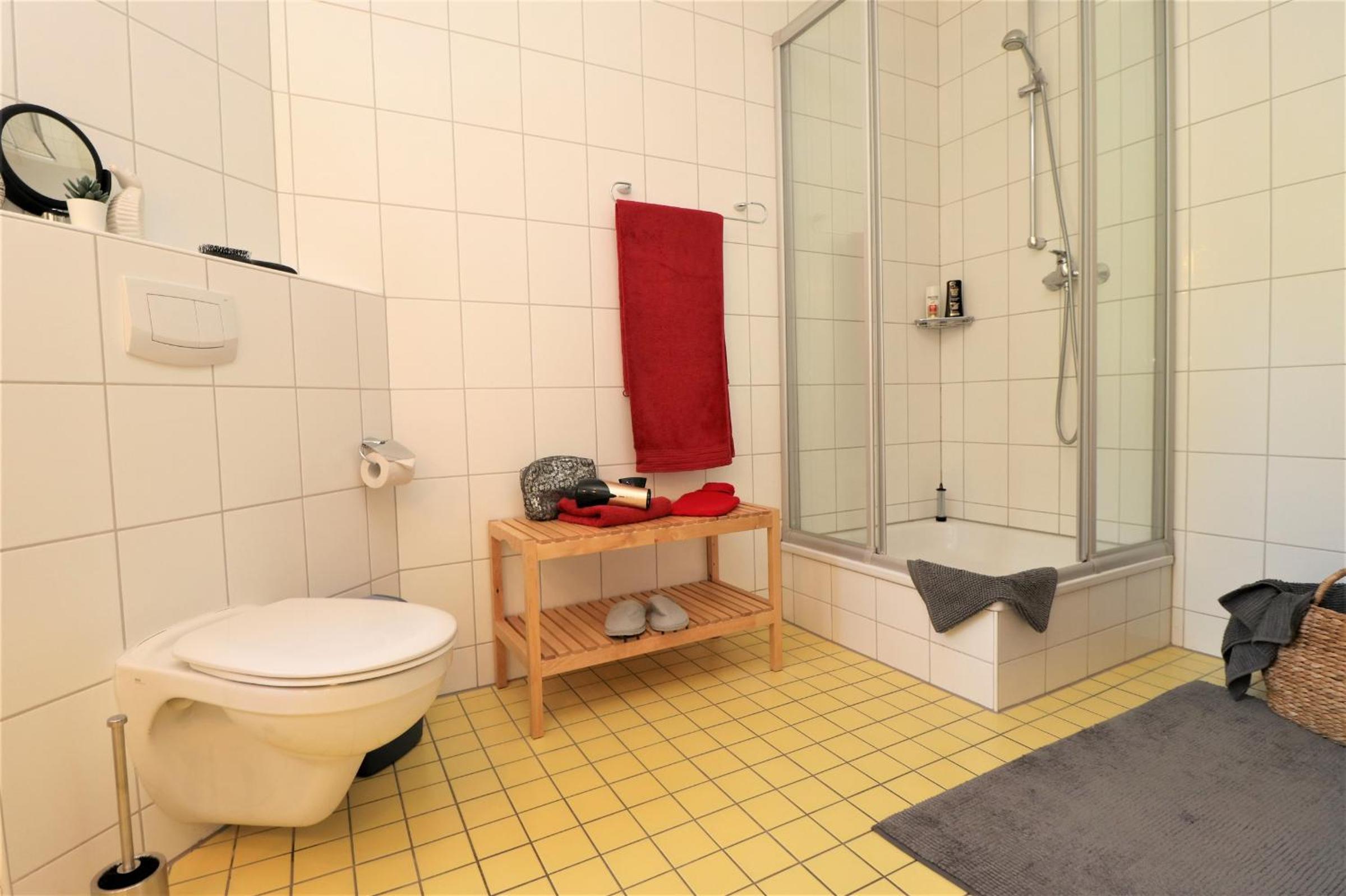 Güner Winkel Grüner Winkel, App 01