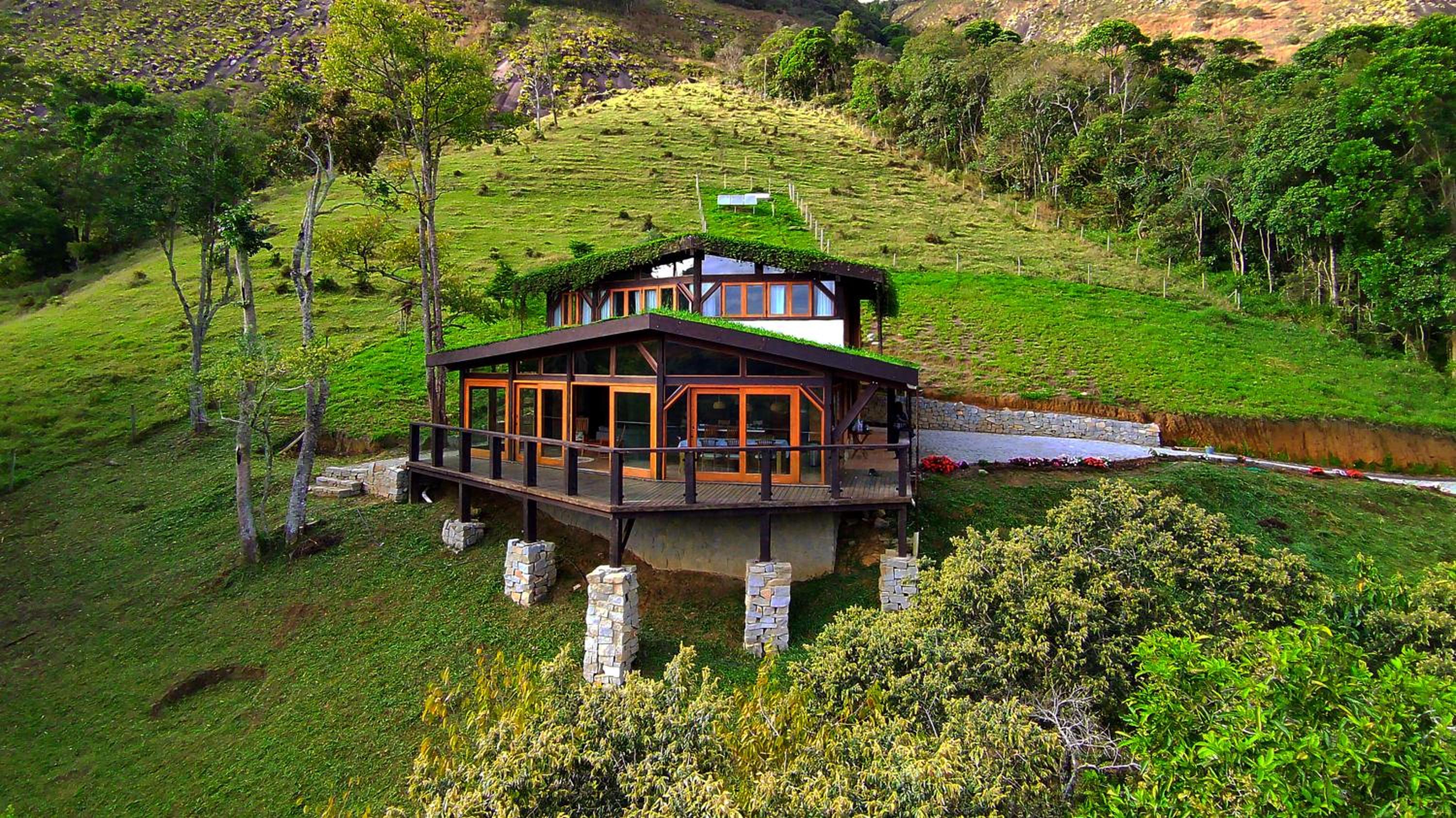 Eco Lodge de Construção Natural com Vista Panorâmica
