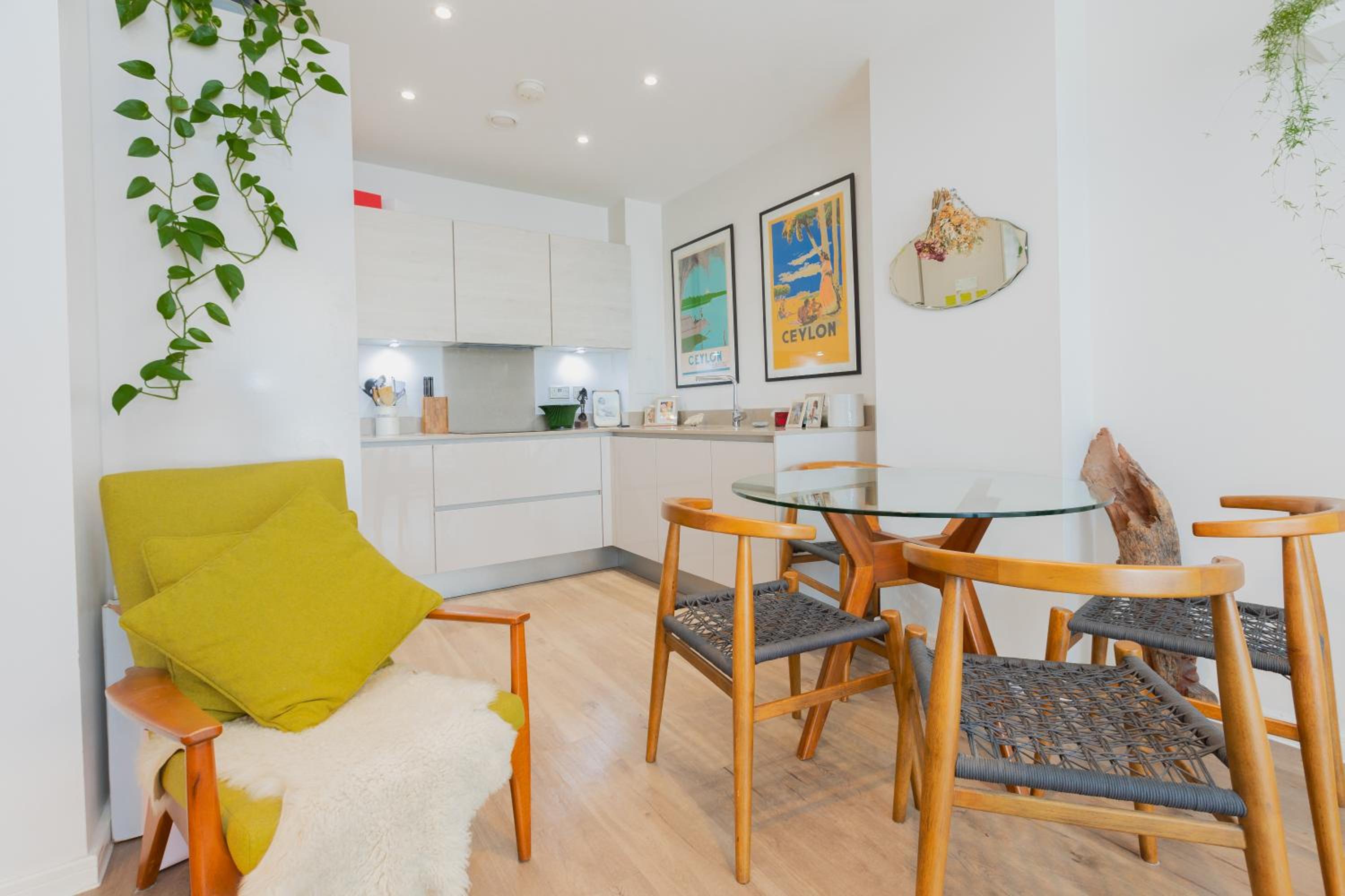 Modern 1 BR Flat wBalcony near Canary Wharf
