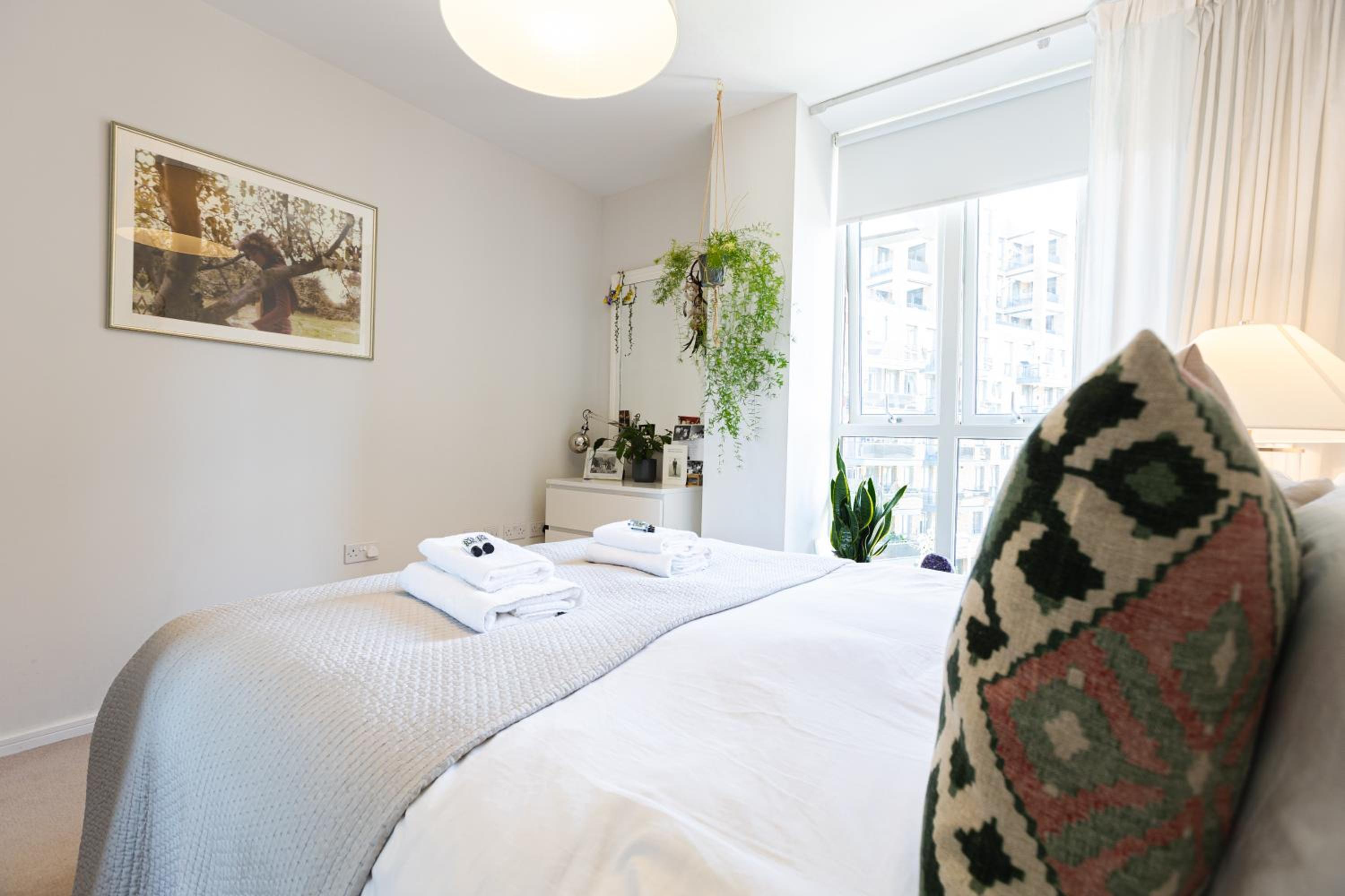 Modern 1 BR Flat wBalcony near Canary Wharf