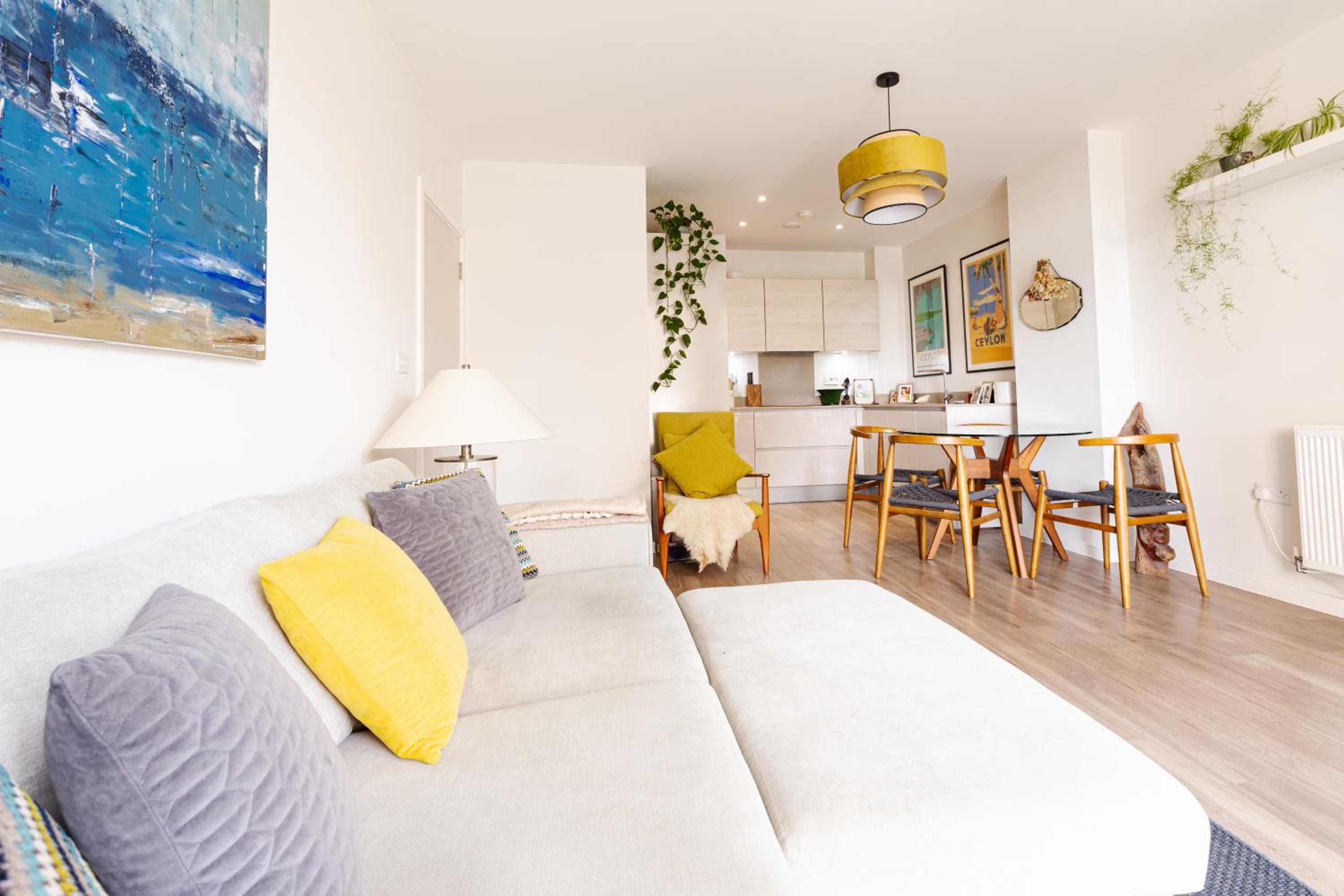 Modern 1 BR Flat wBalcony near Canary Wharf