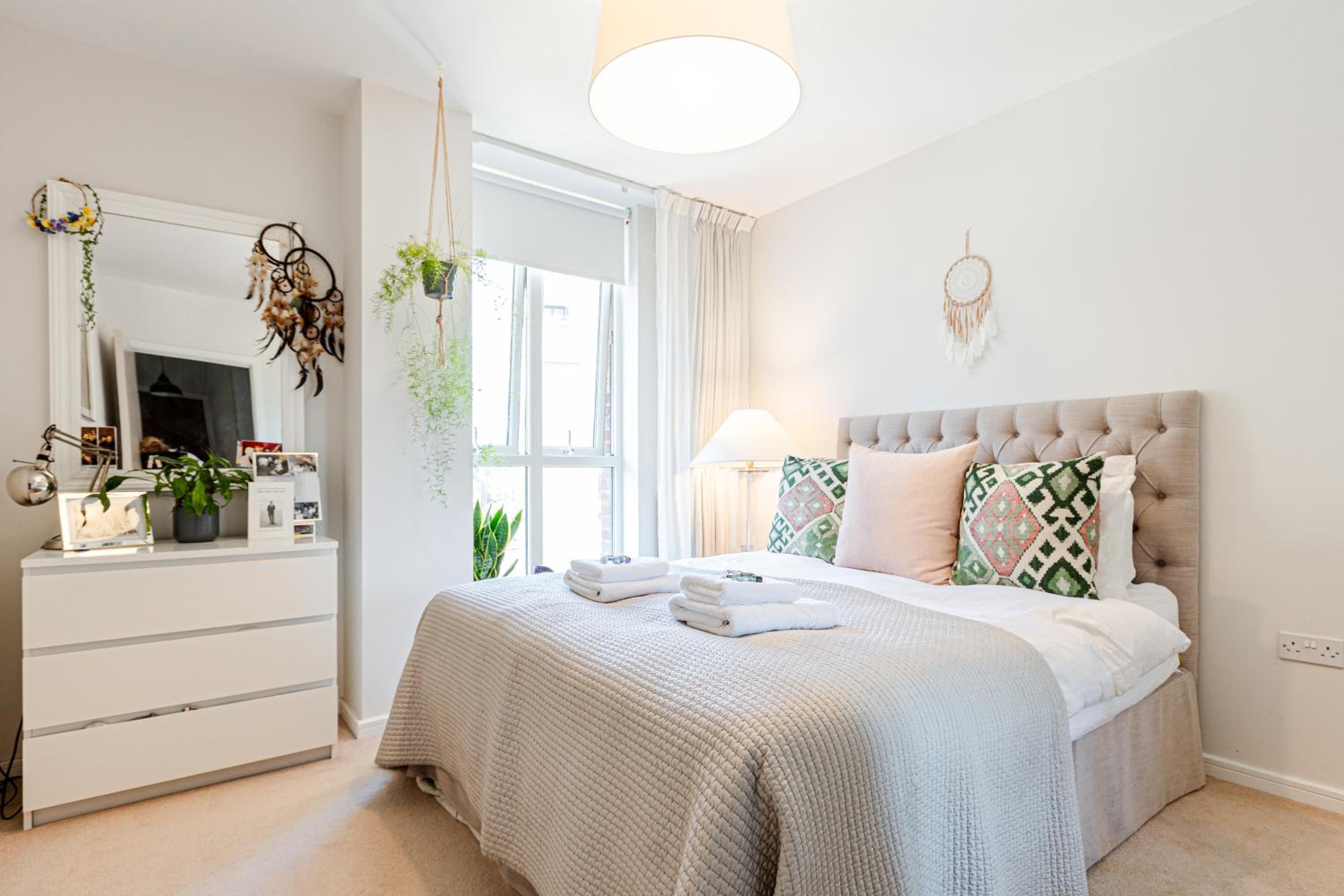 Modern 1 BR Flat wBalcony near Canary Wharf