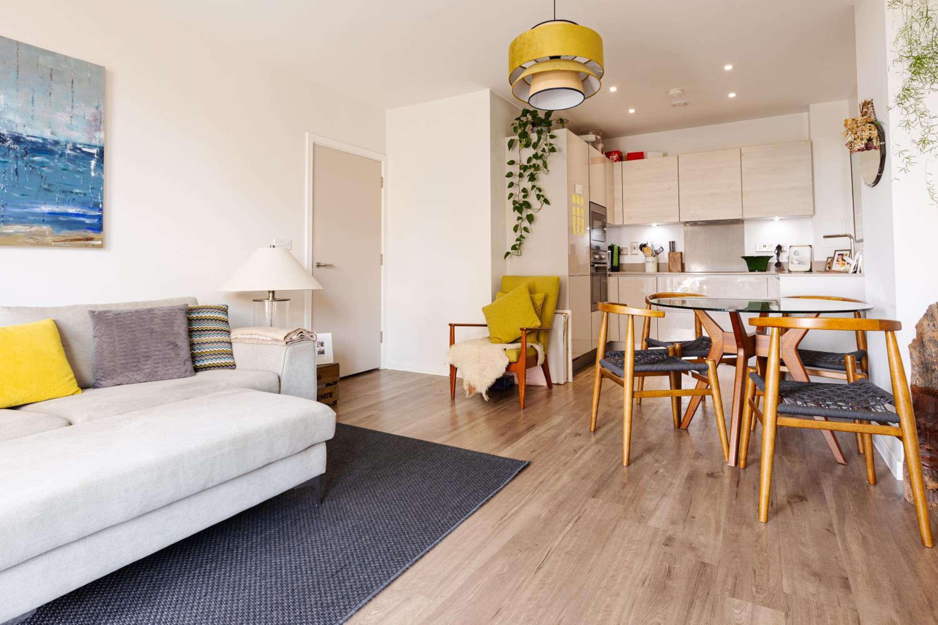 Modern 1 BR Flat wBalcony near Canary Wharf