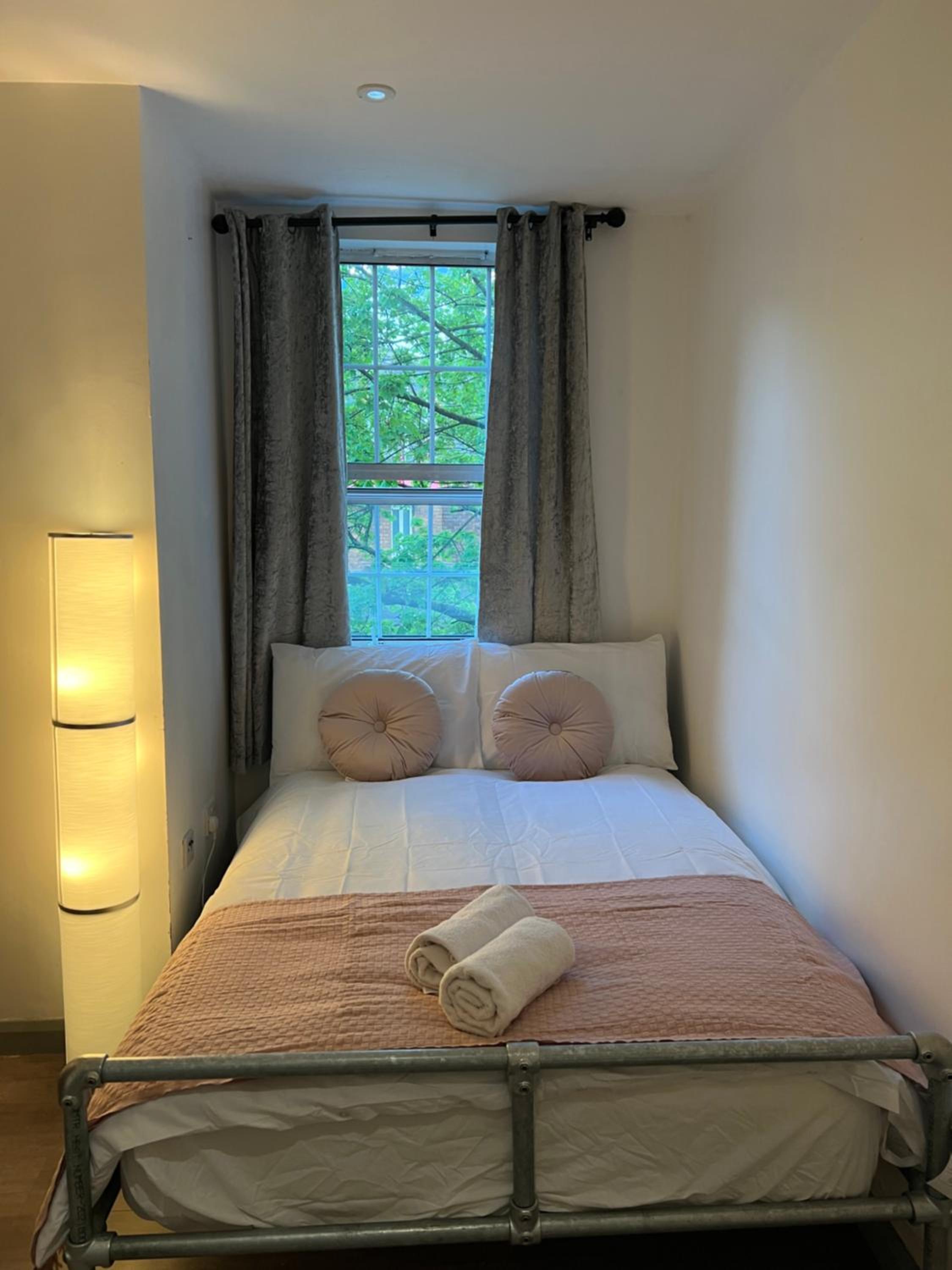 3 Bedroom Flat in King’s Cross, St Pancras’s. 2 minutes to Euston.
