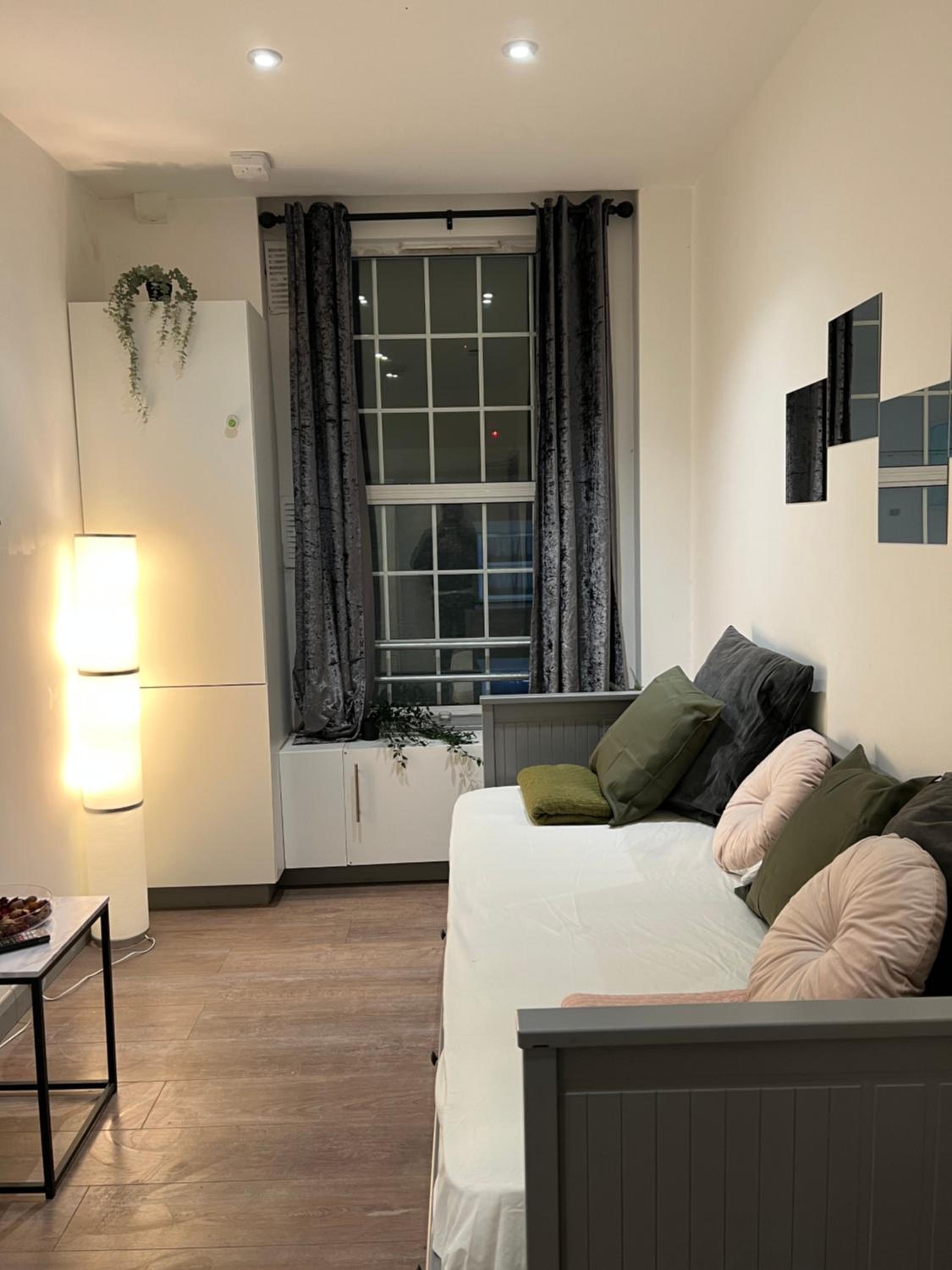 3 Bedroom Flat in King’s Cross, St Pancras’s. 2 minutes to Euston.