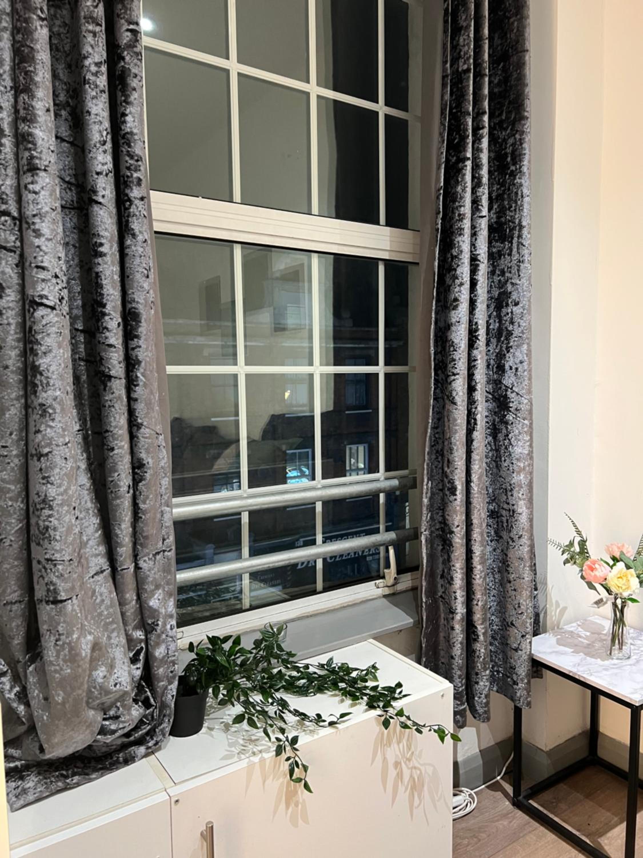 3 Bedroom Flat in King’s Cross, St Pancras’s. 2 minutes to Euston.