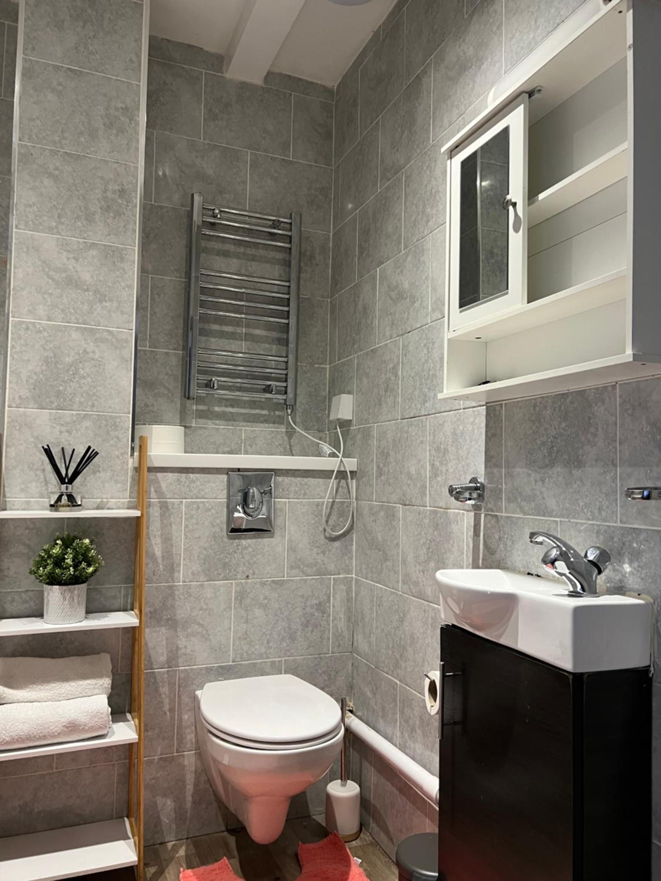 3 Bedroom Flat in King’s Cross, St Pancras’s. 2 minutes to Euston.