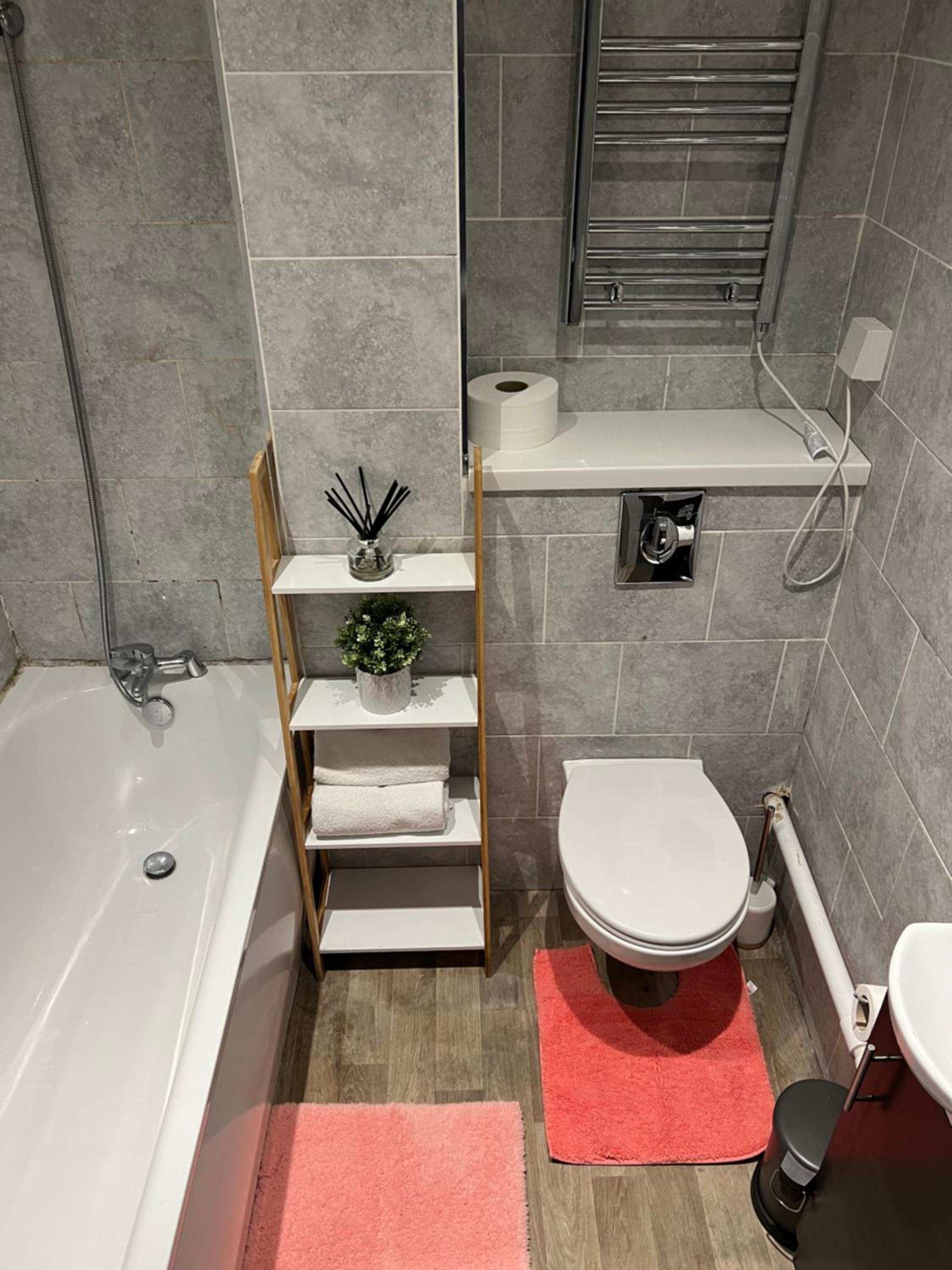 3 Bedroom Flat in King’s Cross, St Pancras’s. 2 minutes to Euston.