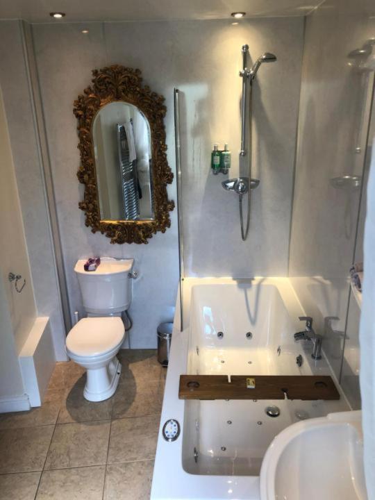 Ashmount Country House