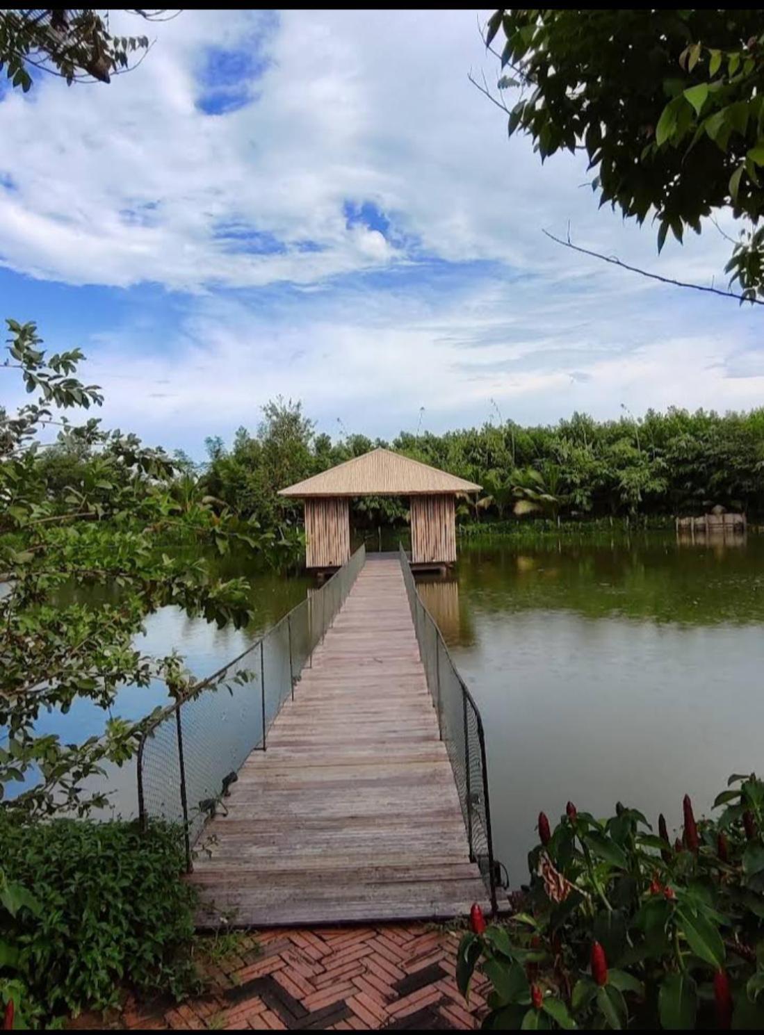 TINA LAKESIDE AO ĐÔI Homestay Phước Hải
