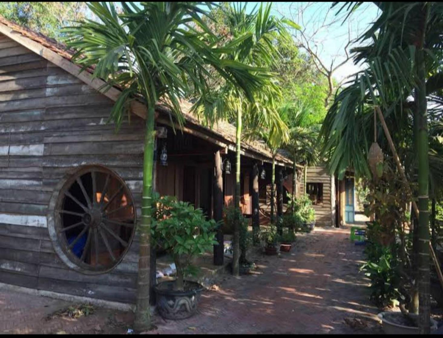 TINA LAKESIDE AO ĐÔI Homestay Phước Hải