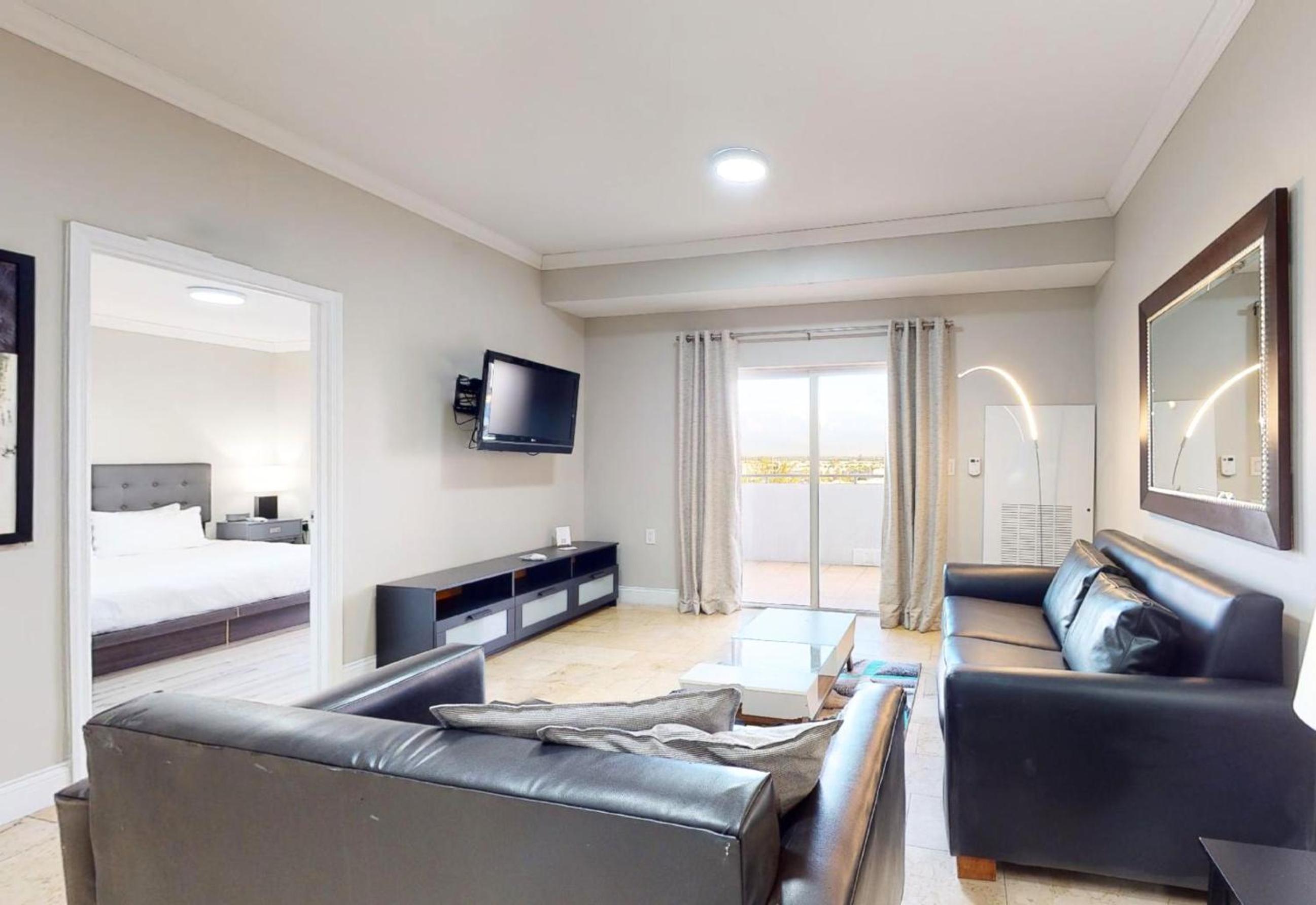 Nuvo Suites Hotel - Miami Doral