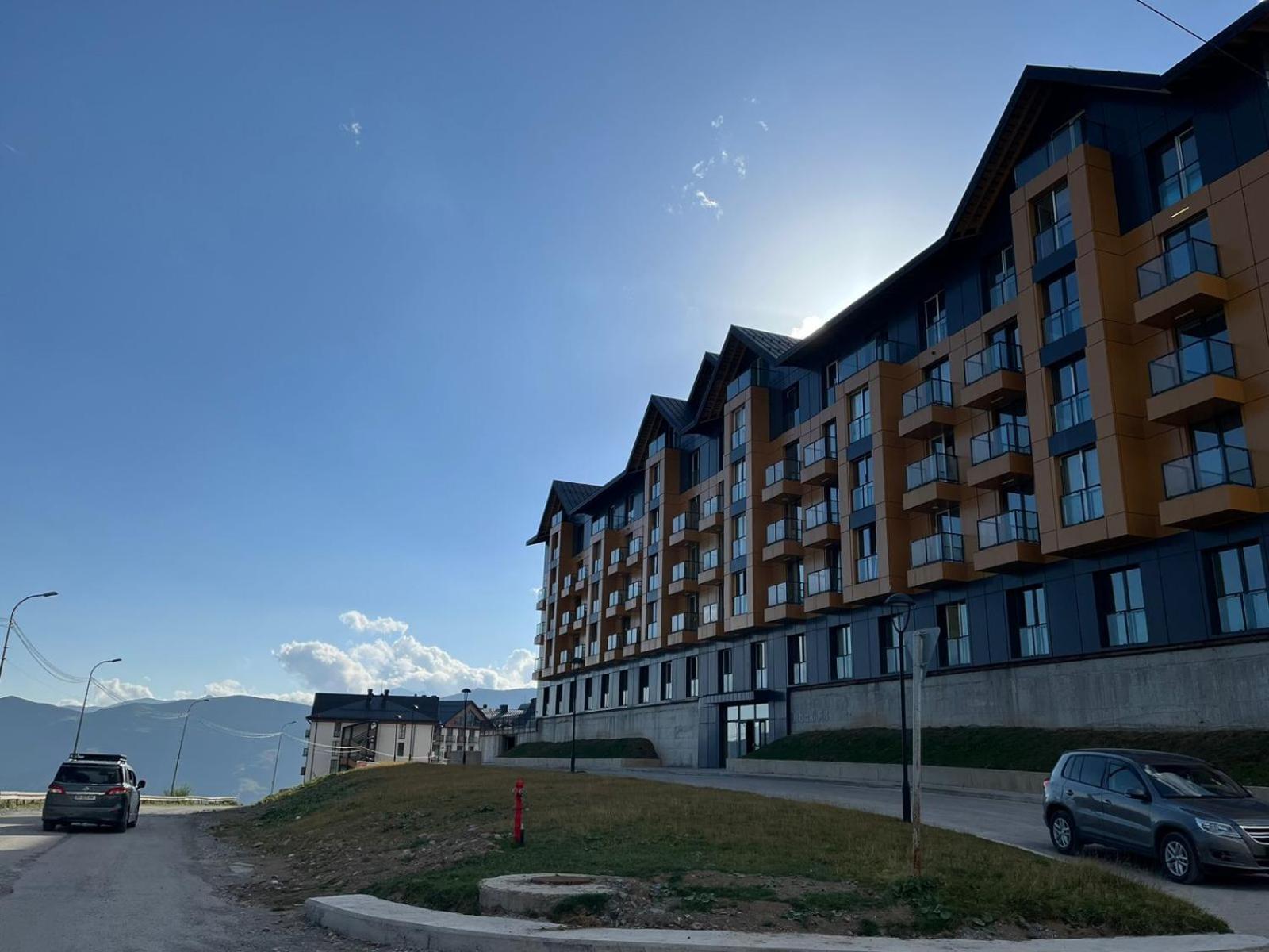 New Gudauri F4 view 2