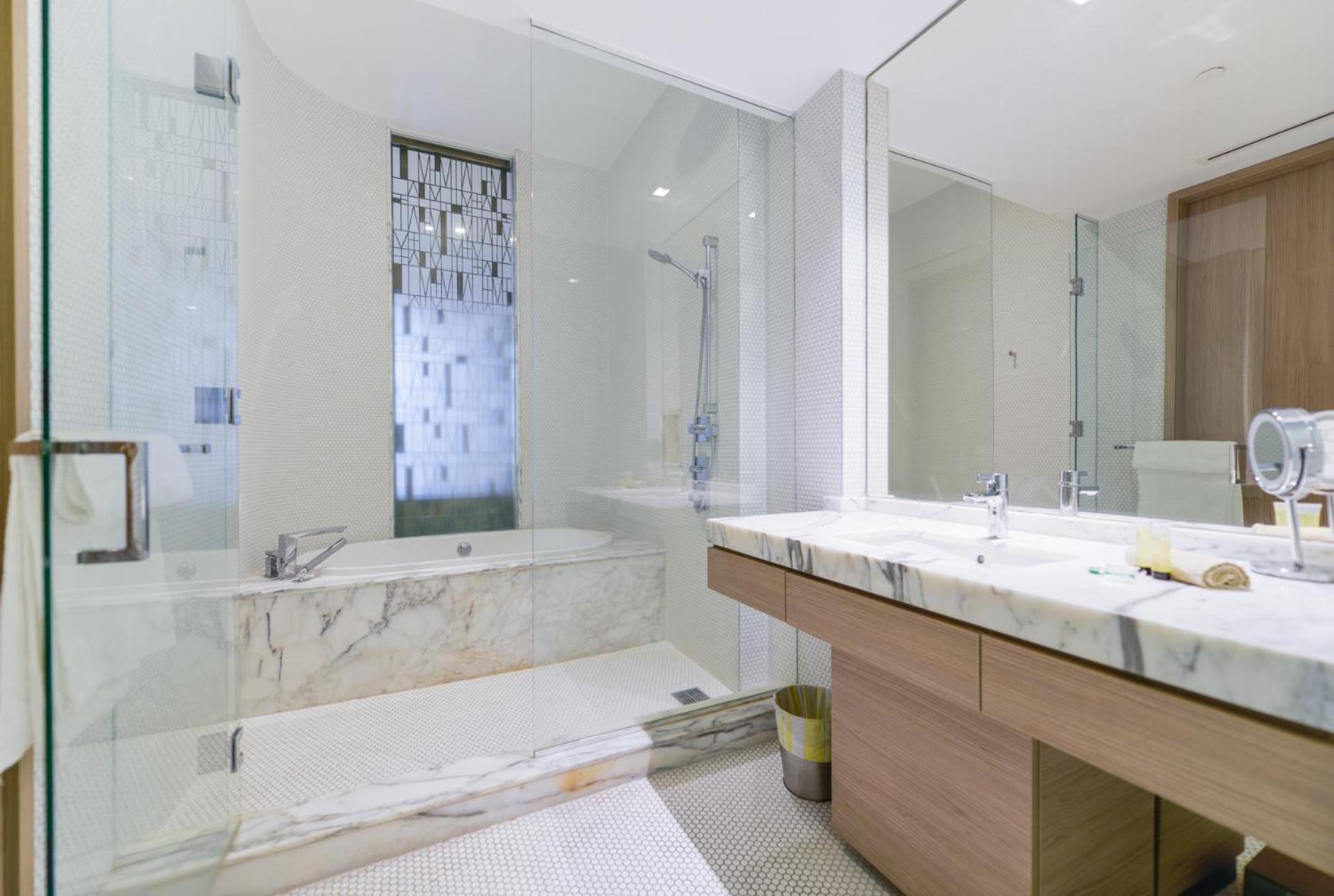 Wonderful King Suite With Pool at SLS LUX Brickell