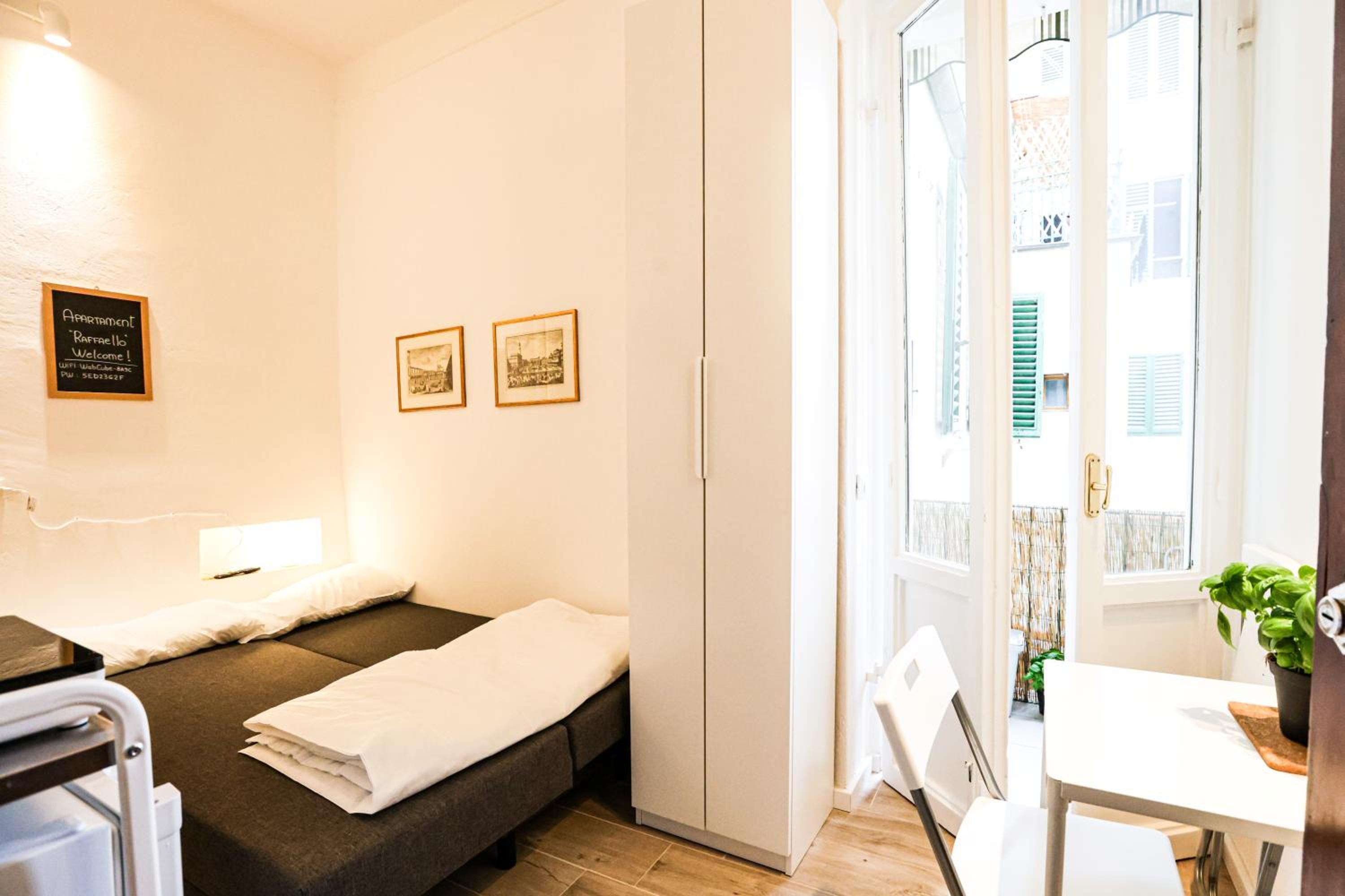 Raffaello studio flat