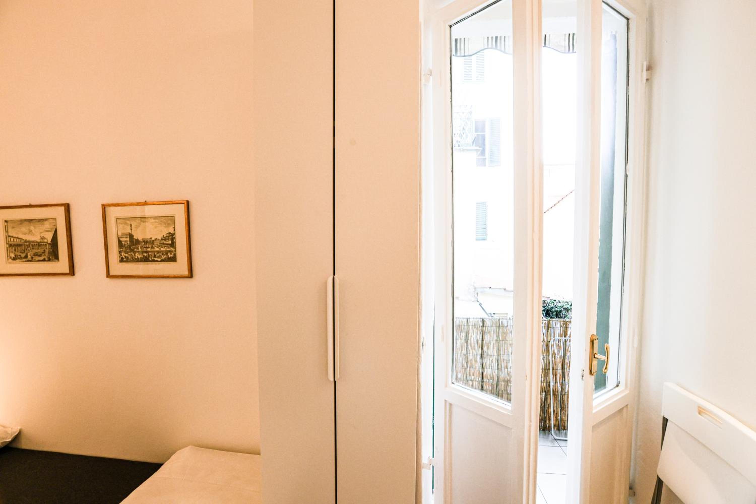 Raffaello studio flat