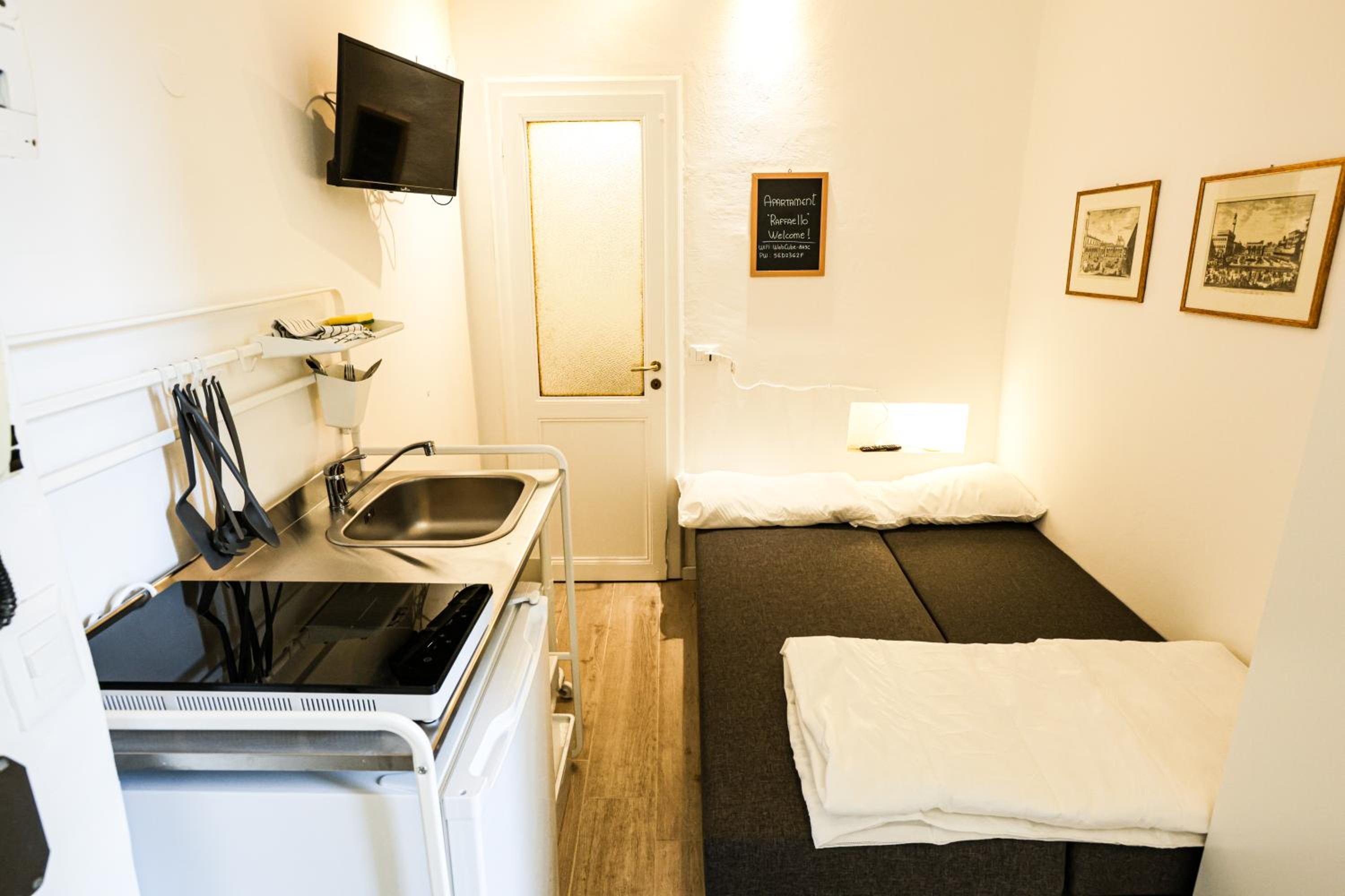 Raffaello studio flat