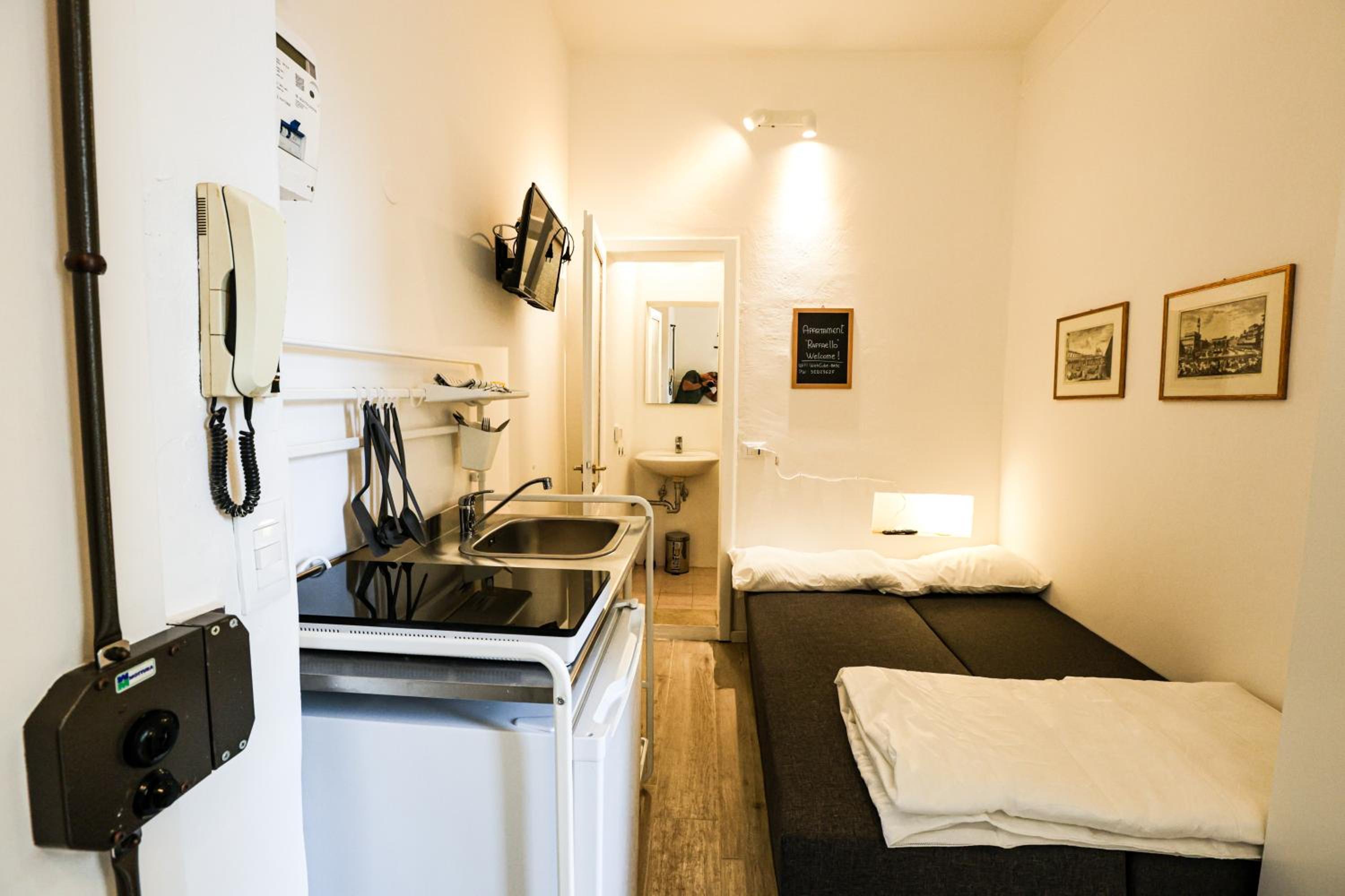 Raffaello studio flat