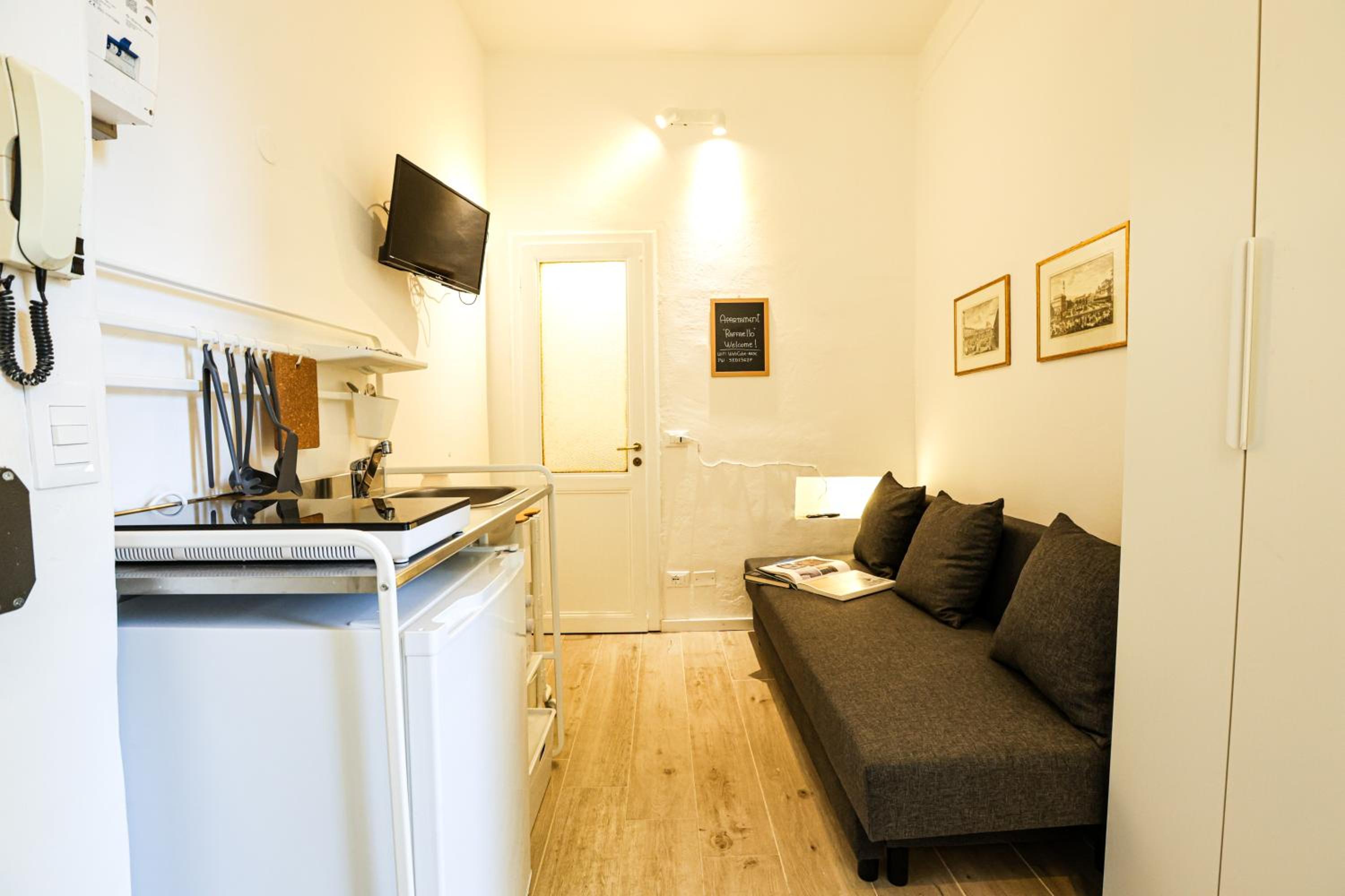 Raffaello studio flat