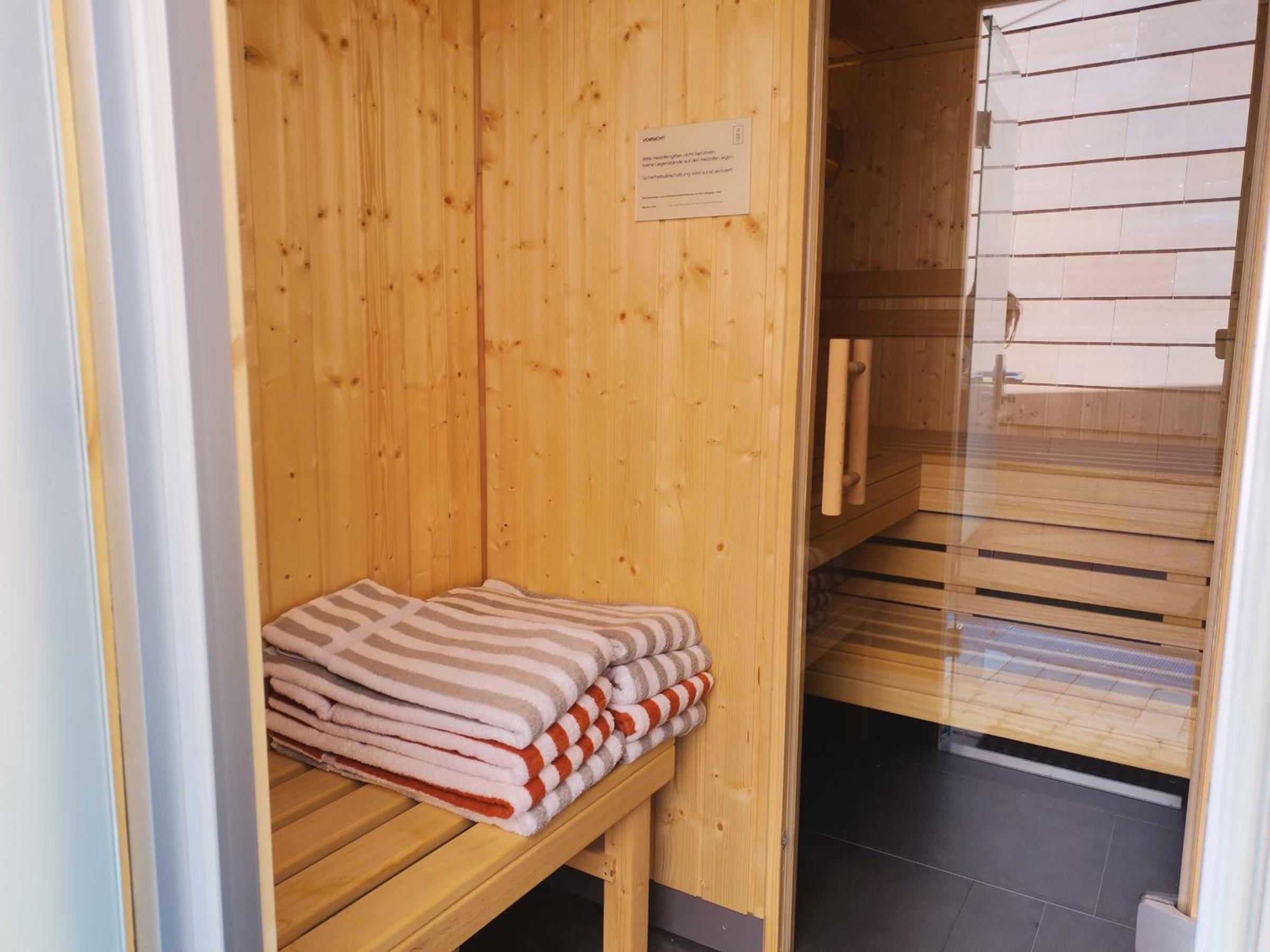 De ole School Ferienapartments Hohwacht Medium-Apartment 01 , Huus Stranden