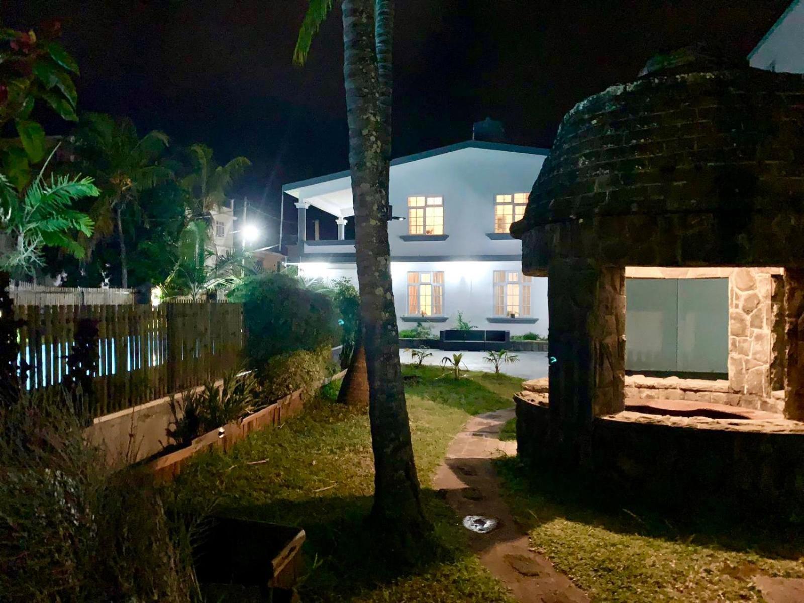 White Castle villa view 5