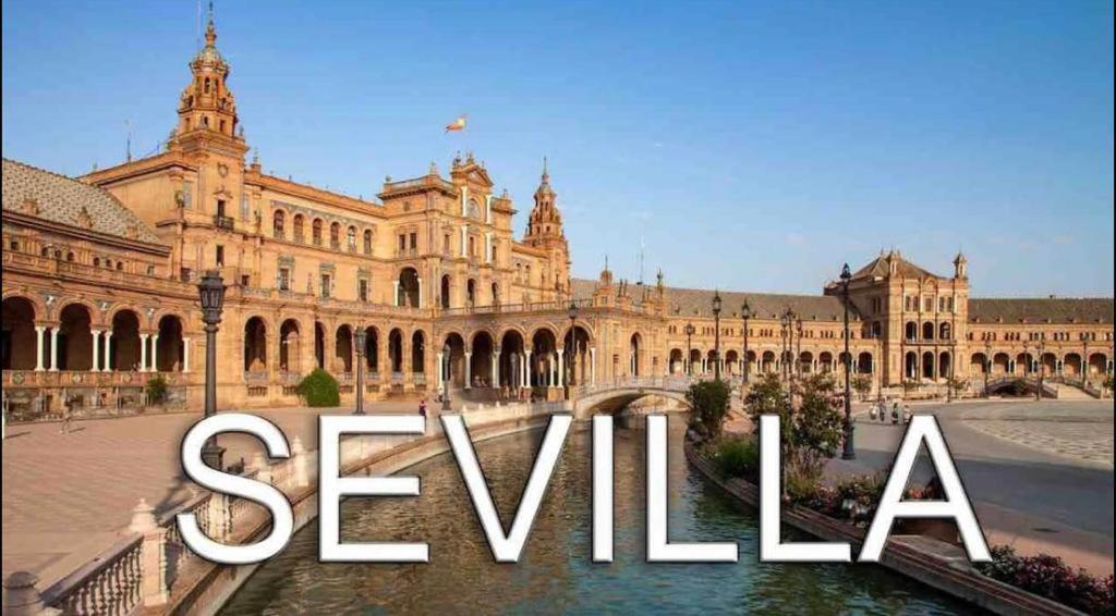 Budget and cute rooms with balcony Sevilla center