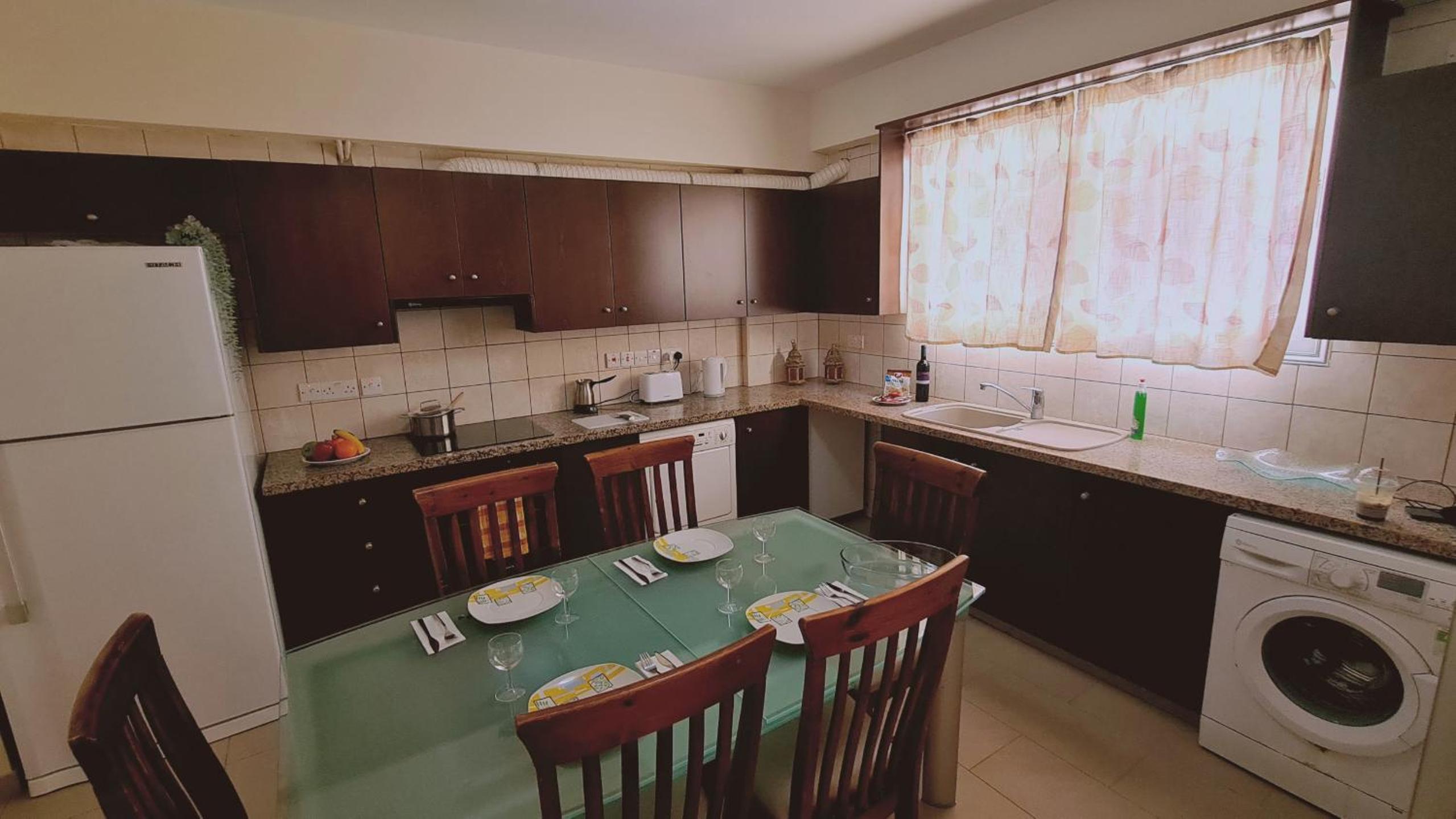 STAY Sunrise Beach Apt 2