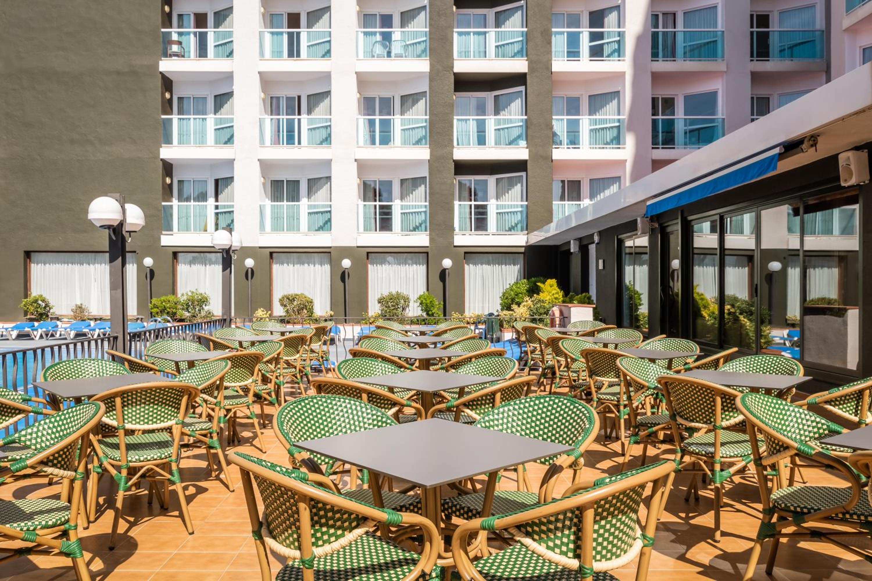 Malgrat de Mar Vacations - Hotel Cartago Nova by ALEGRIA - Property Image 4