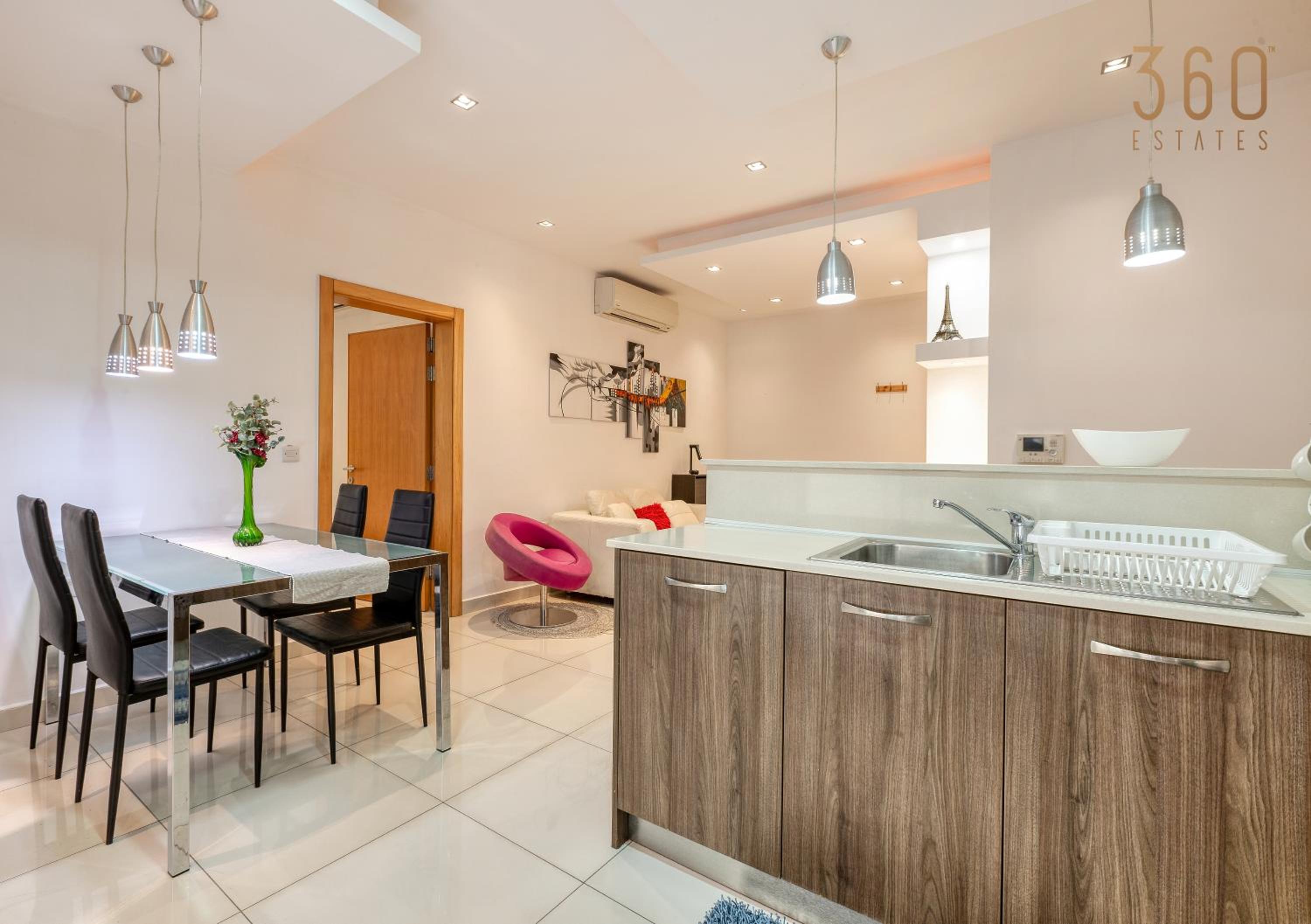 Lovely, spacious 2BR APT in the centre of Sliema by 360 Estates view 2