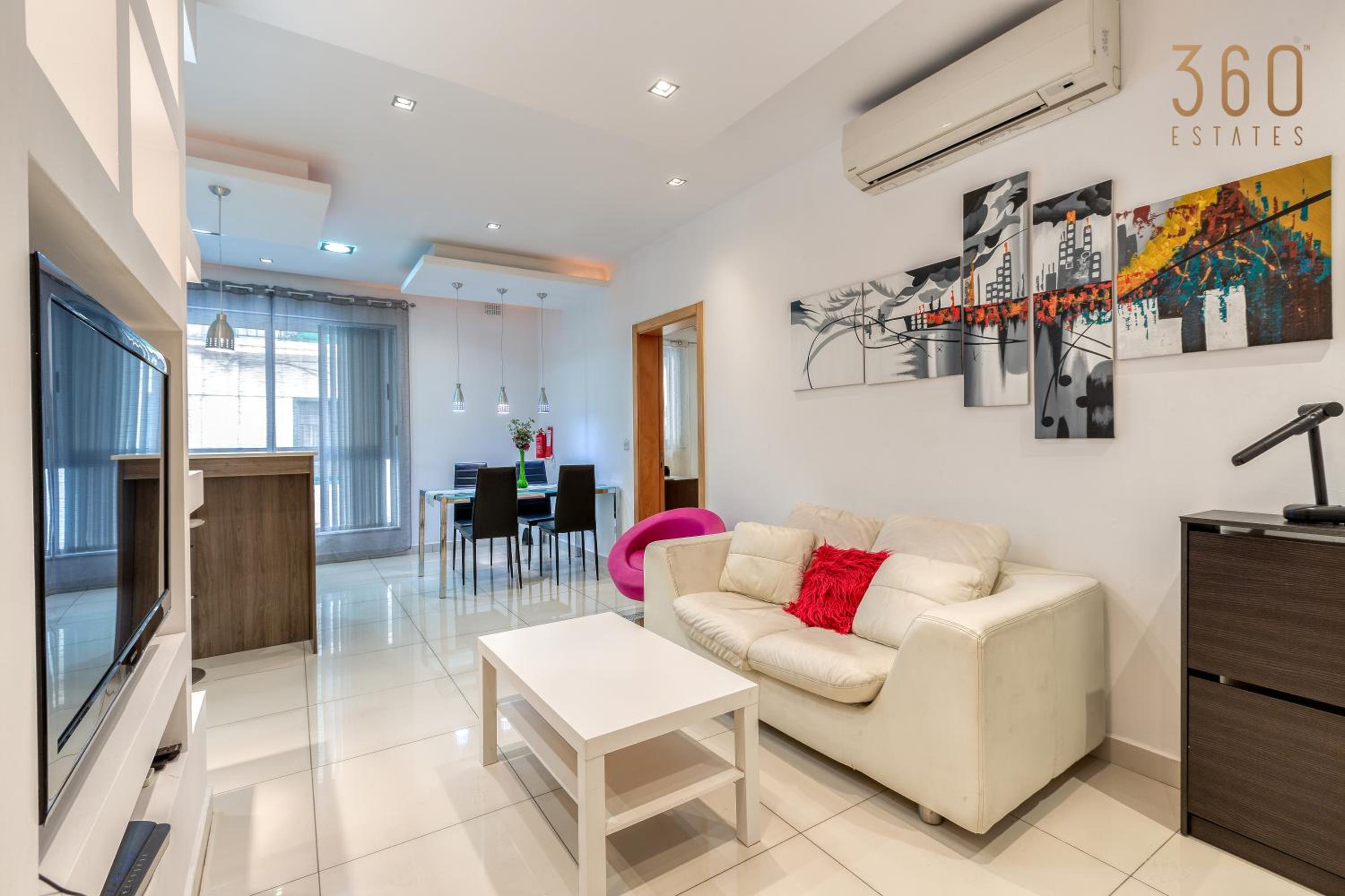 Lovely, spacious 2BR APT in the centre of Sliema by 360 Estates view 5