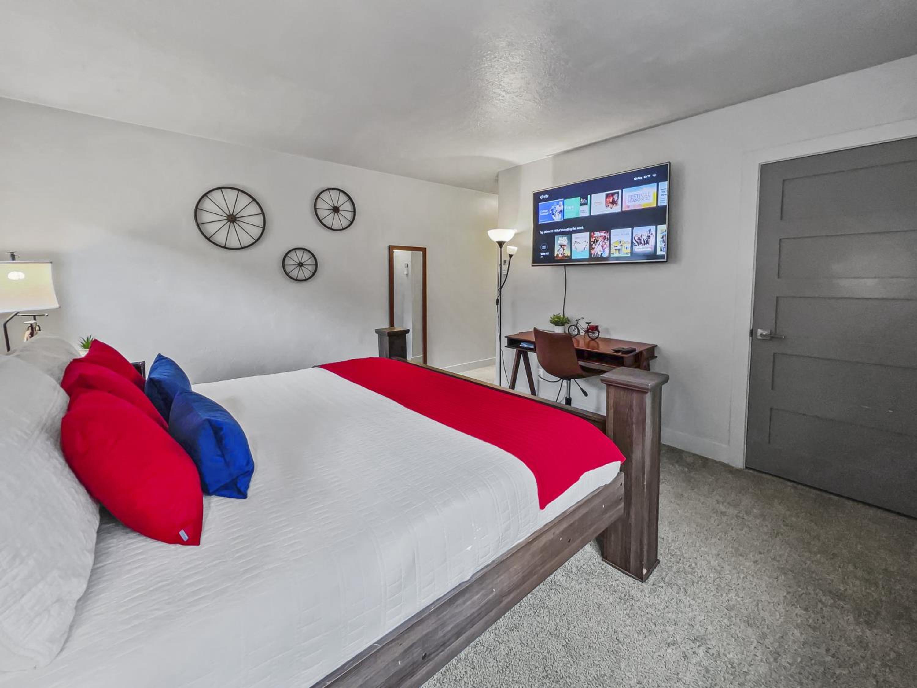 Hidden Haven at Apache Trail! townhouse