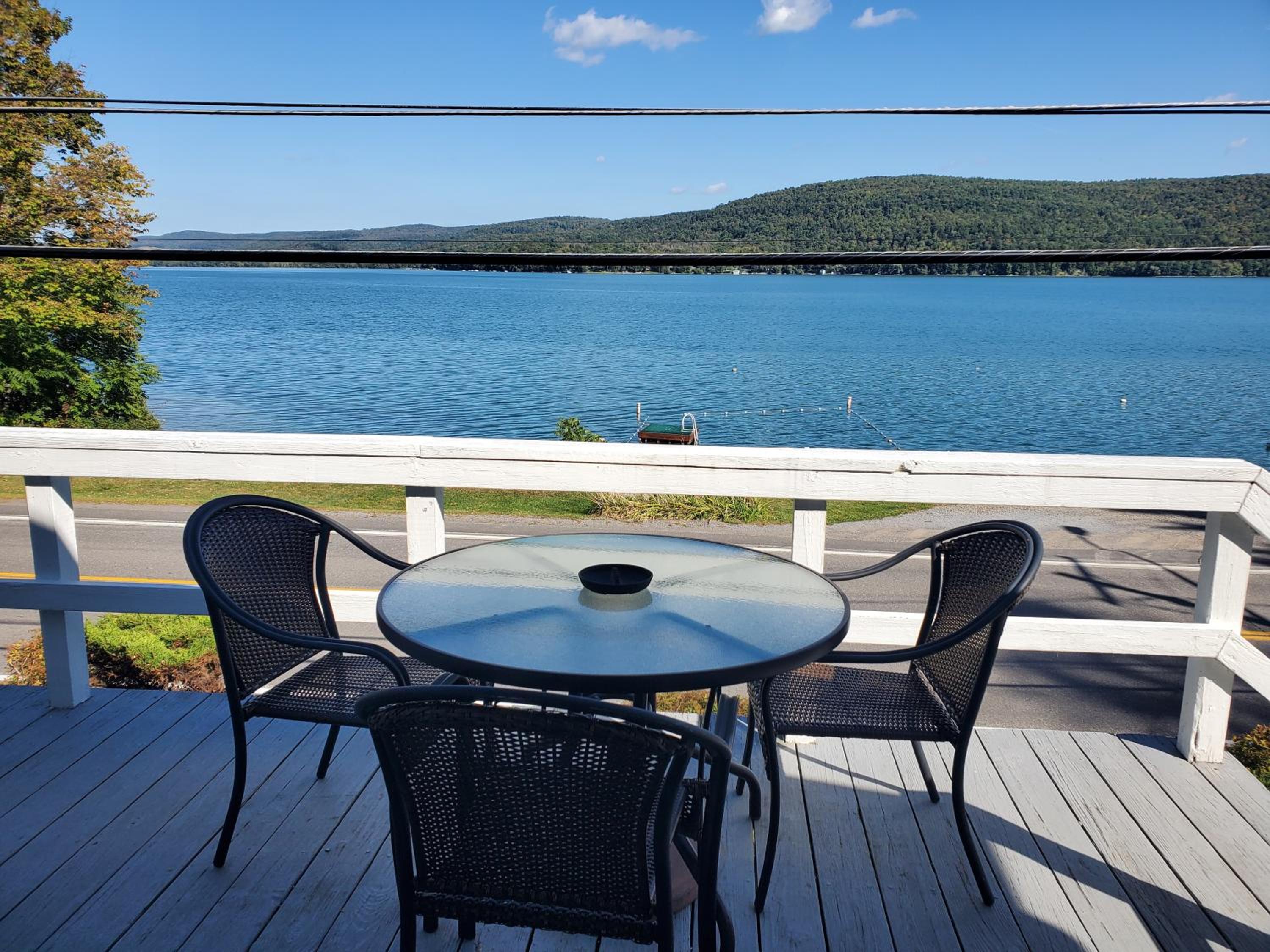 Lake View Motel