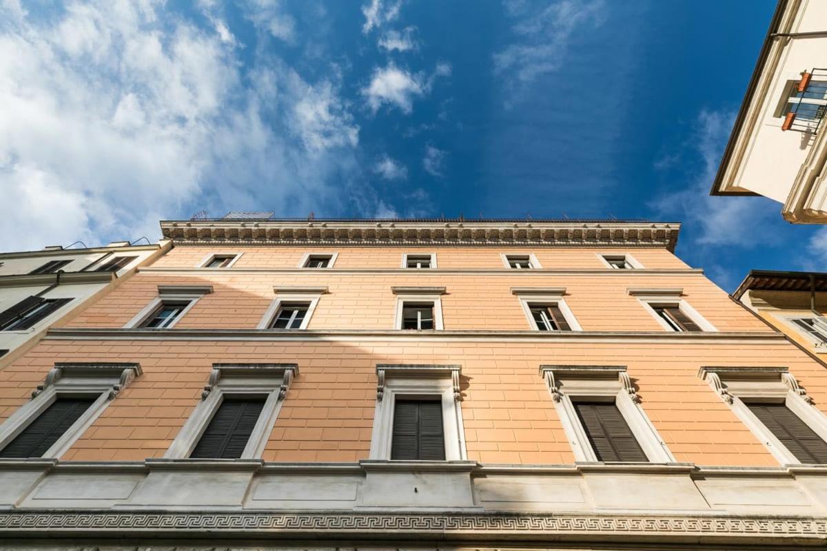 Pantheon Large Terrace Penthouse