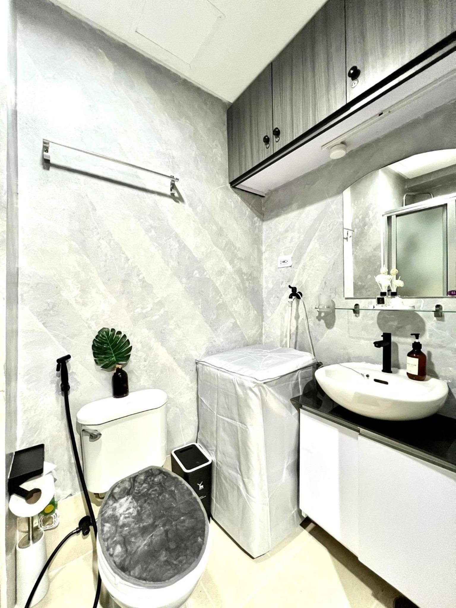 JA2 STAYCATION @TREES RESIDENCES view 3