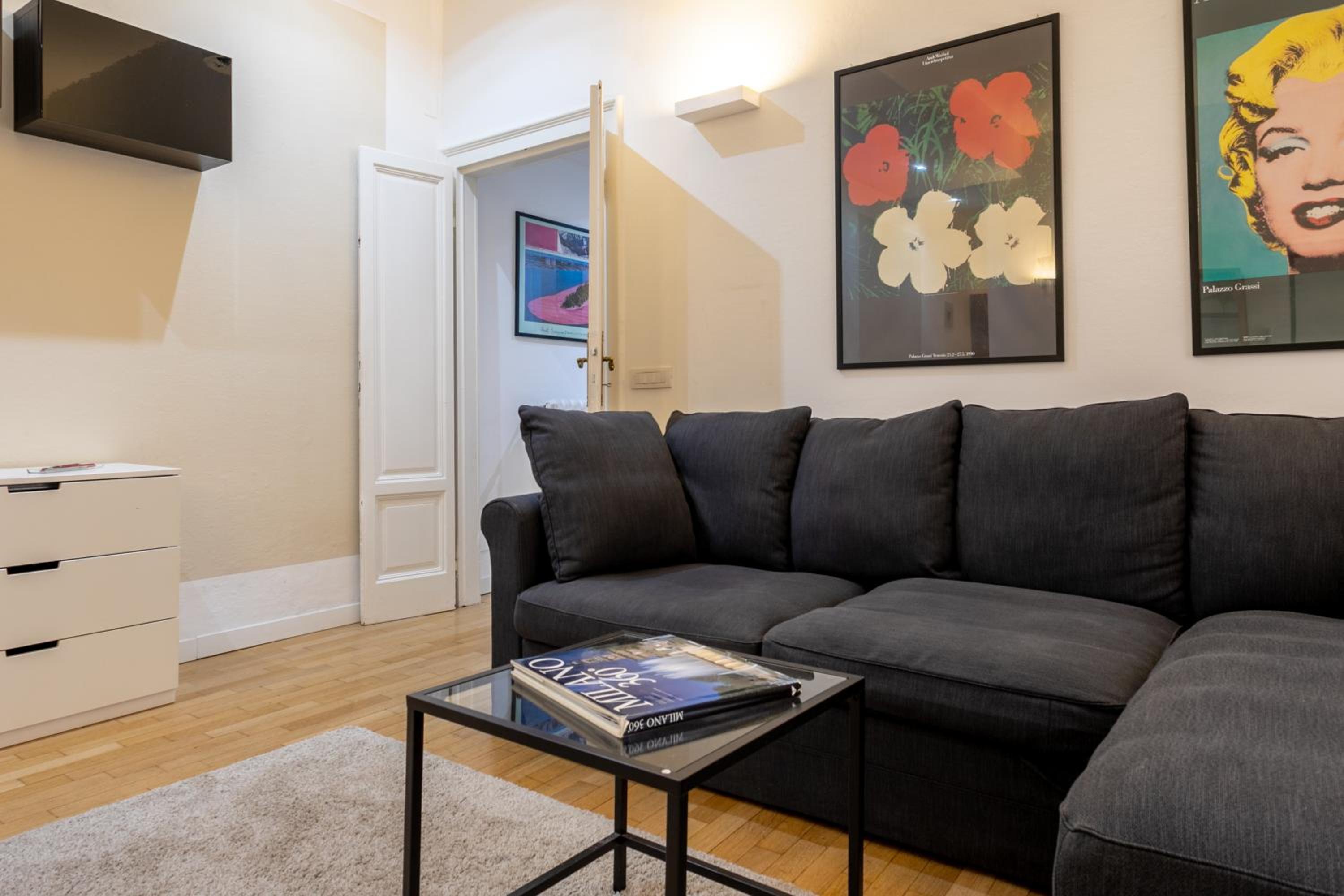 CO99 - Modern two bedrooms apartment in Castello Cova