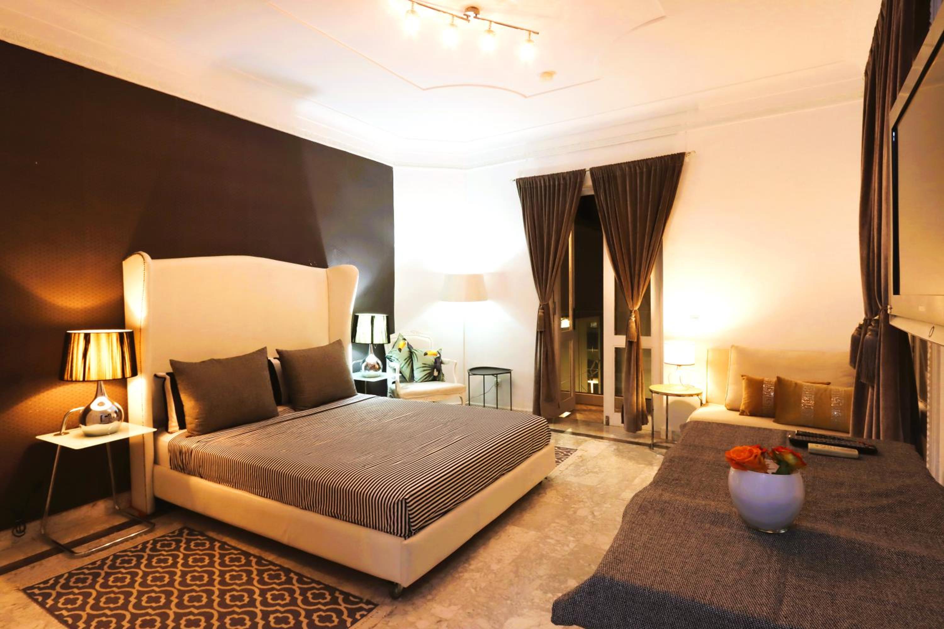 hotel room