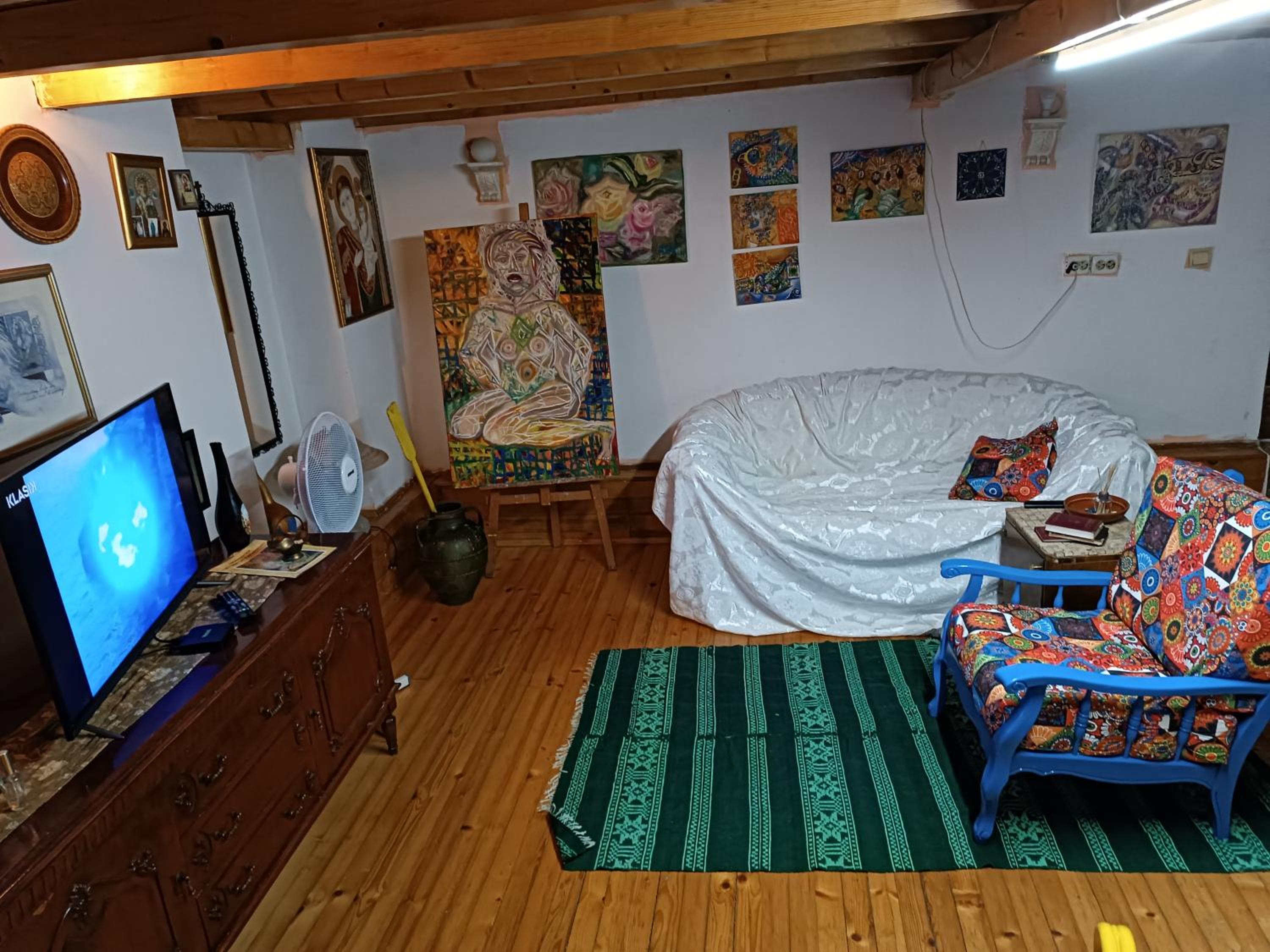 Photo 6